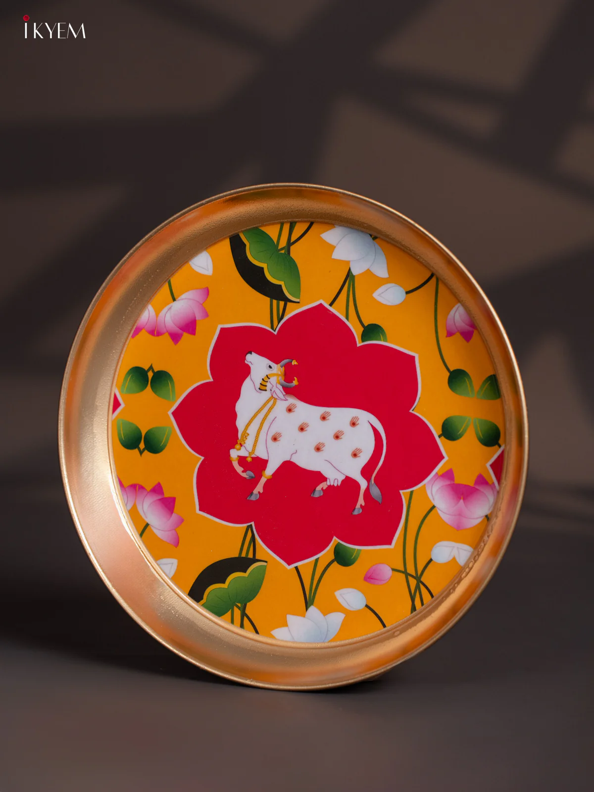 Brass Coated Plate Cow pichwai - yellow & Pink - 8 Inches - KI06126 - Image 4