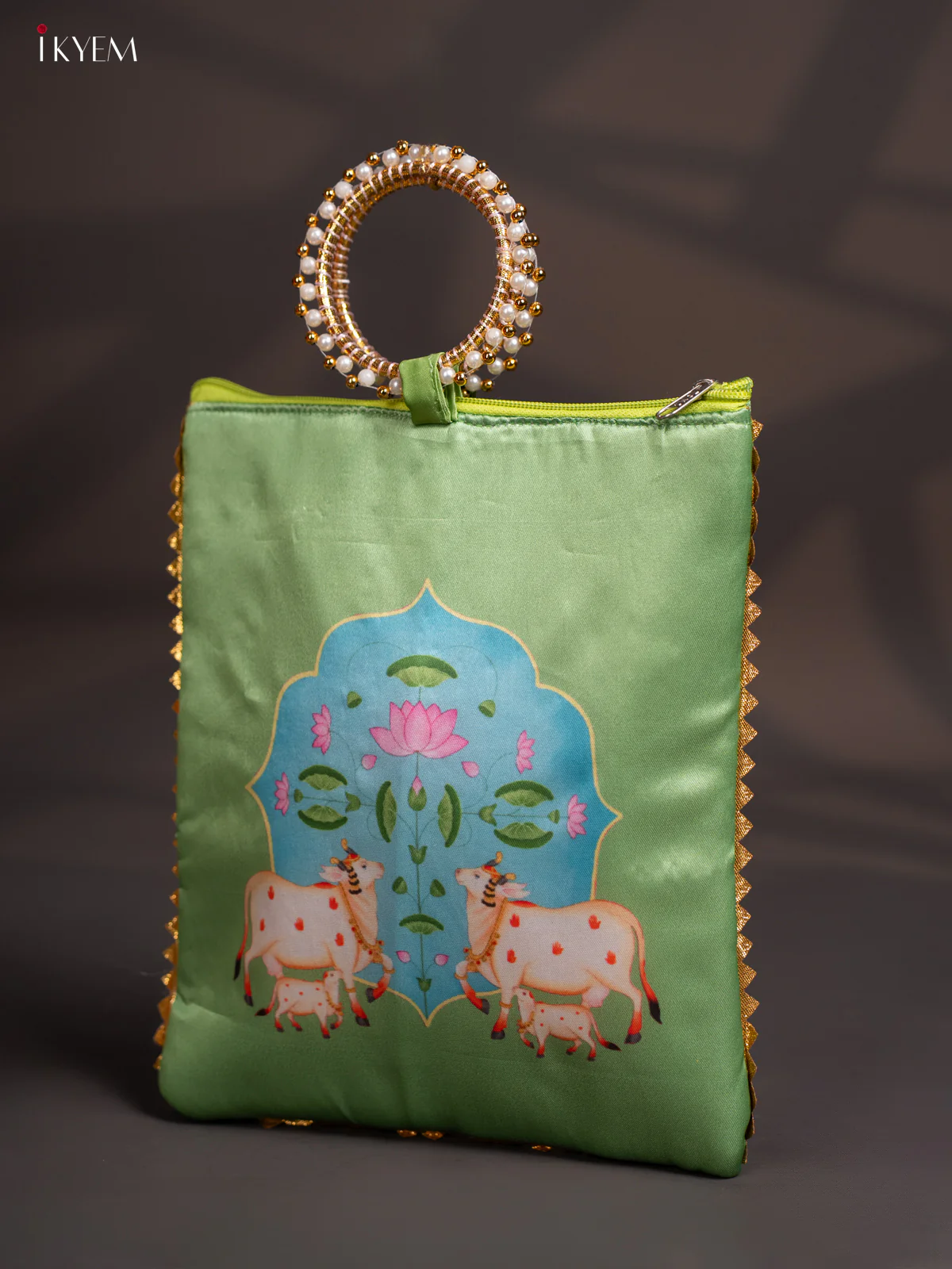 Cow & calf Bag with Bangle Handle - Green - KI06169 - Image 3