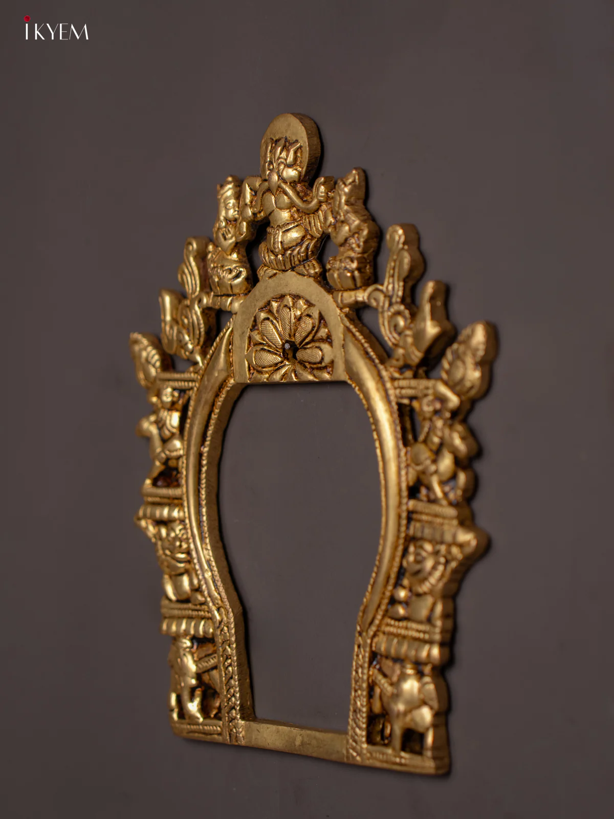 Brass Thirvatchi Arch 8 Inches - KI07120 - Image 6