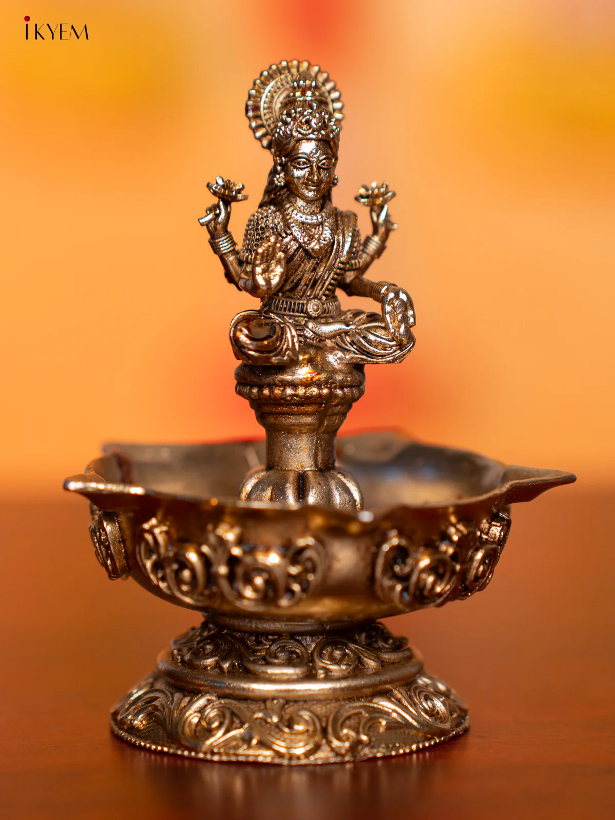 Brass 5-face Lakshmi Diya - 4 Inch - KI07172 - Image 6