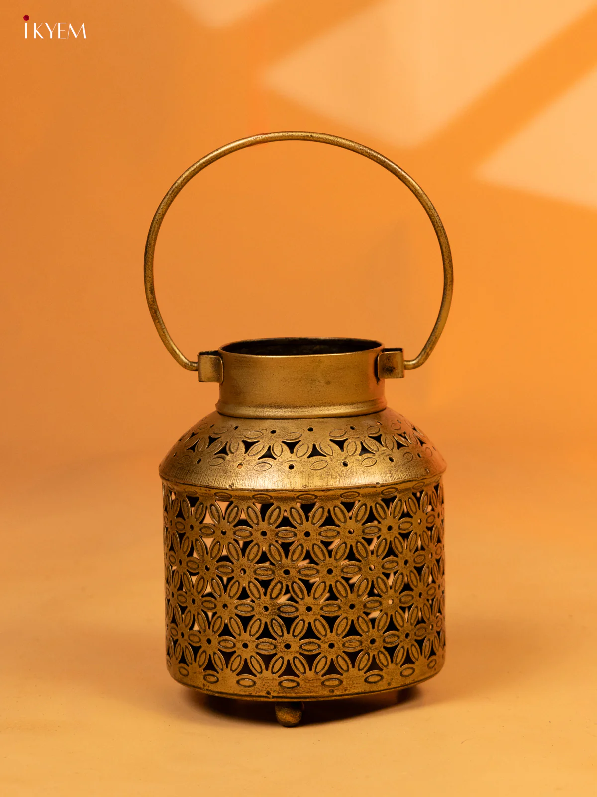 Iron Hanging T-light in Jhaali Pattern - Cylindrical - 6 inch- KL04112 - Image 3