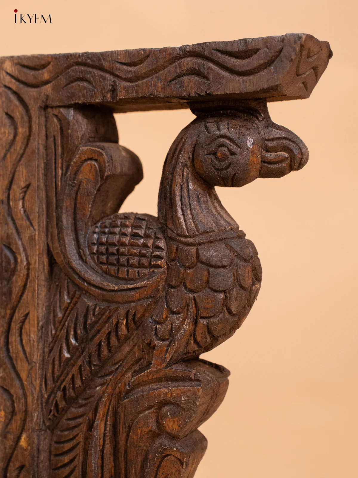 Hand Carved Wooden Yazhi Bracket - Peacock (6x3x12) - KL10114 - Image 4