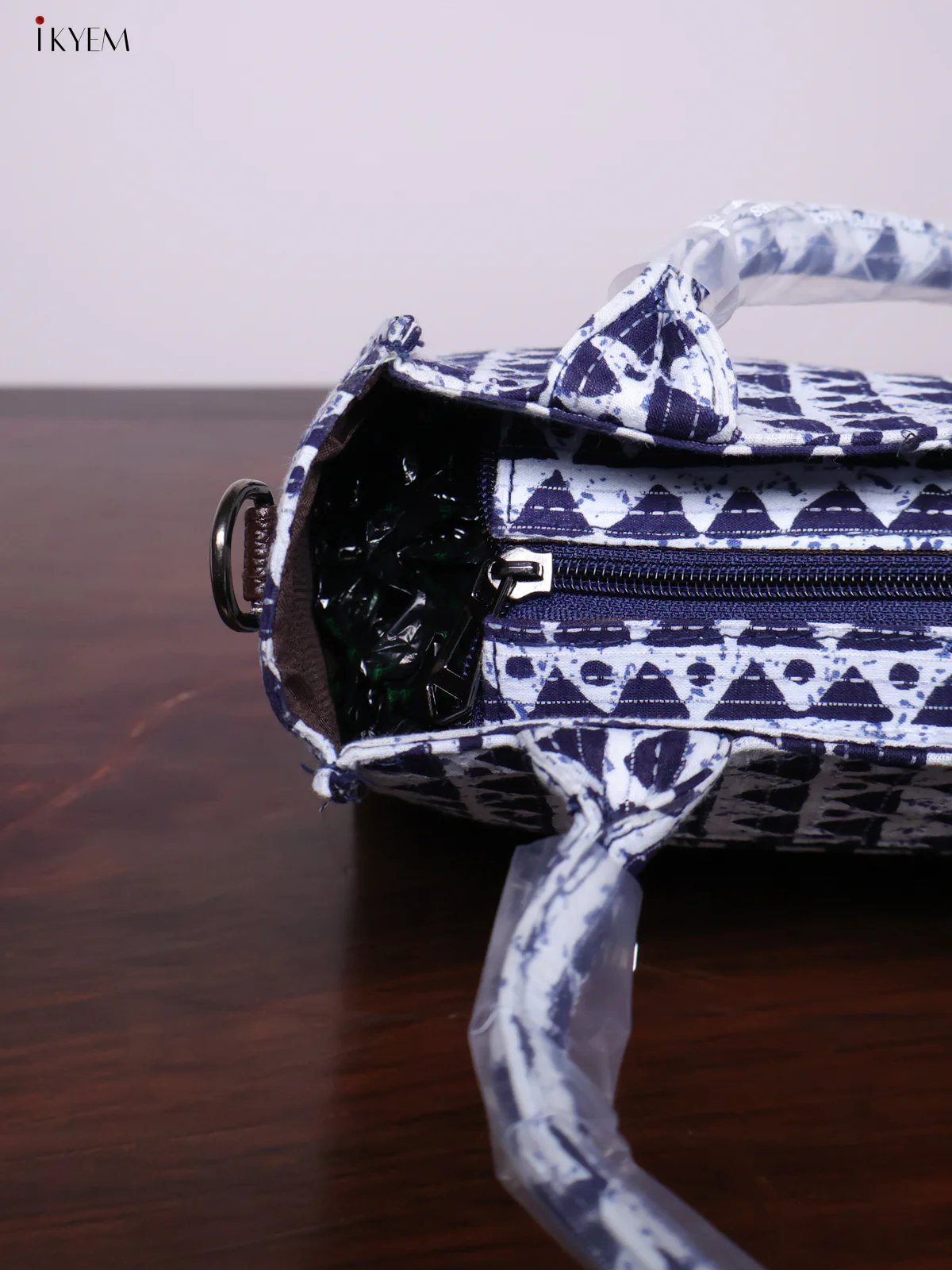 Printed Handbag with Sling - White - KL20126 - Image 4