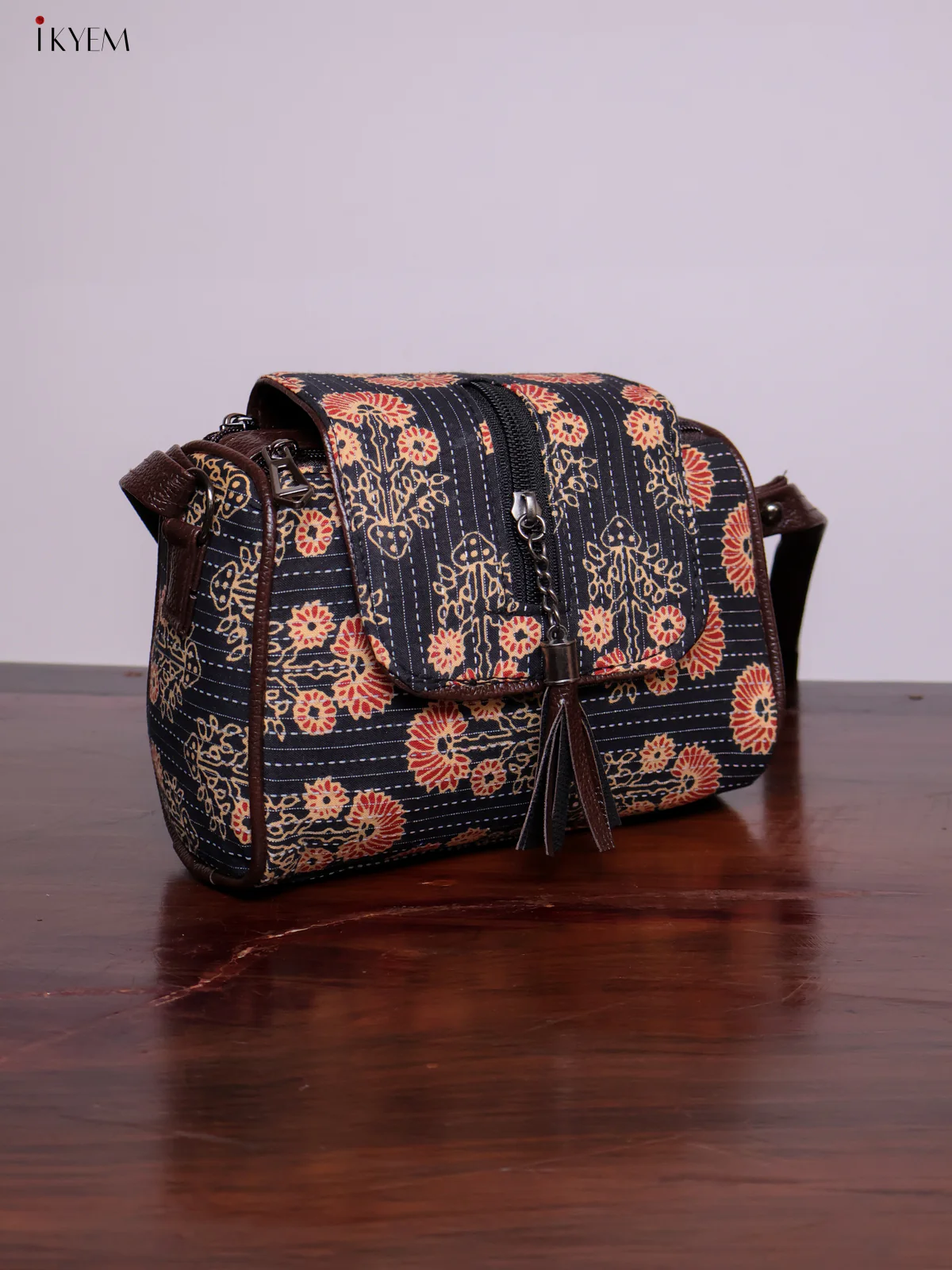 Cotton Printed Sling Bag - Floral Black - KL20142 - Image 4