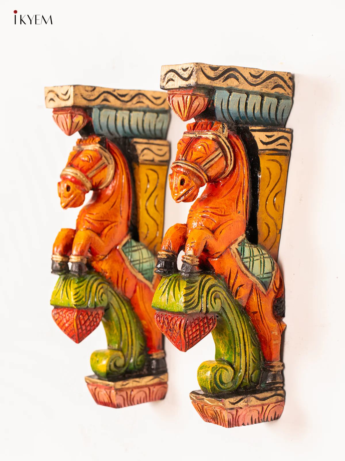 Hand-Painted Wooden Horse Wall bracket - 15 Inch - KN01147 - Image 3