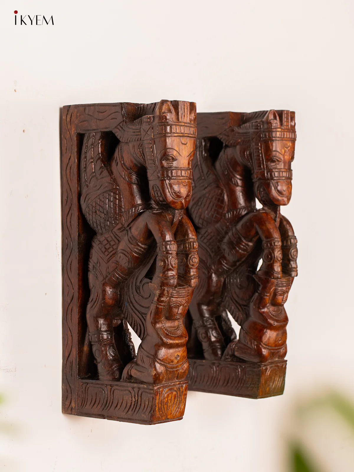 Handcrafted Wooden Horse Wall Bracket - 14 Inch - KN01149