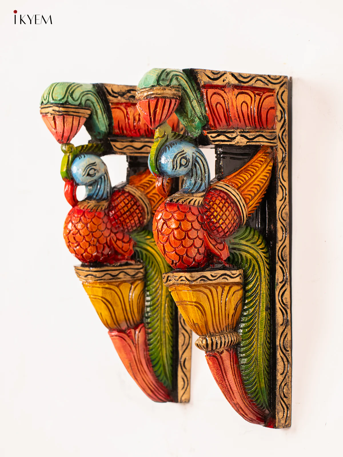 Hand-Painted Wooden Parrot Wall Bracket - 18 Inch - KN01152