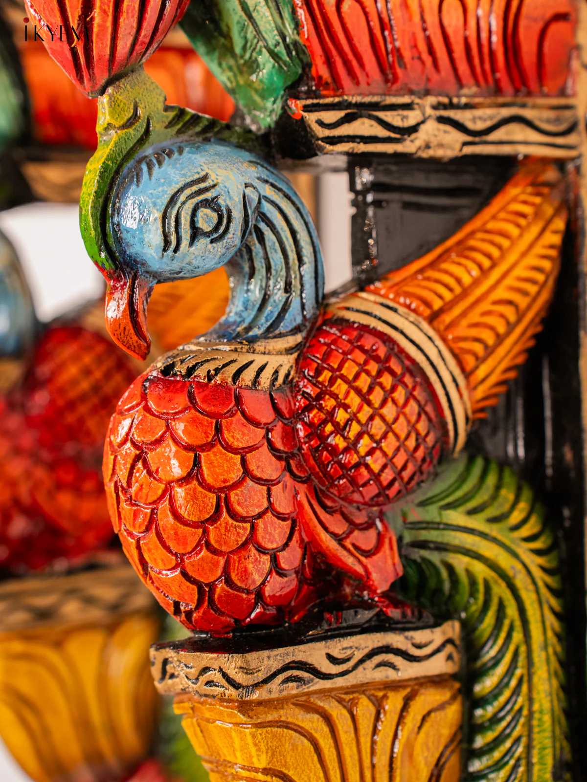 Hand-Painted Wooden Parrot Wall Bracket - 18 Inch - KN01152 - Image 2