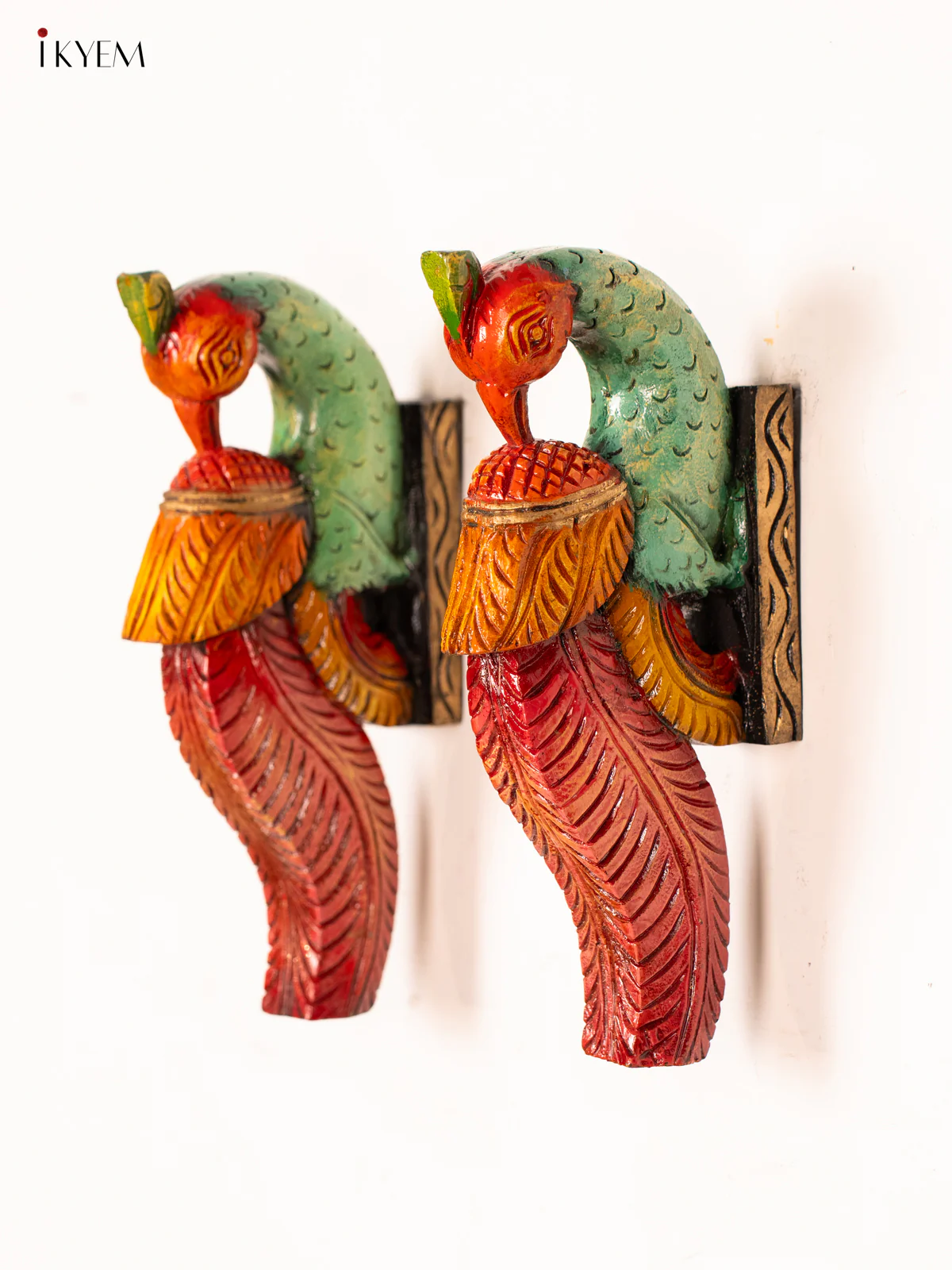 Hand-Painted Wooden Parrot Wall Bracket - 12 Inch - KN01157 - Image 4