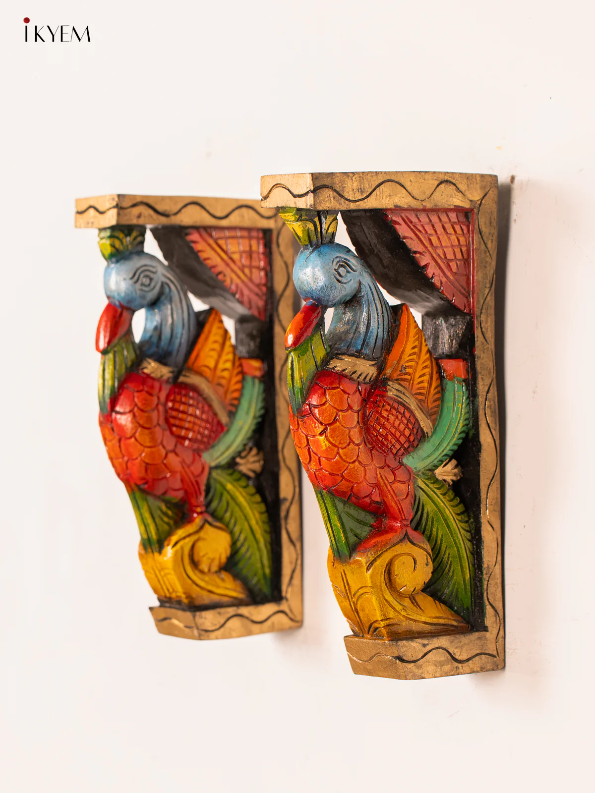Hand-Painted Wooden Parrot Wall Bracket - 12 Inch - KN01158