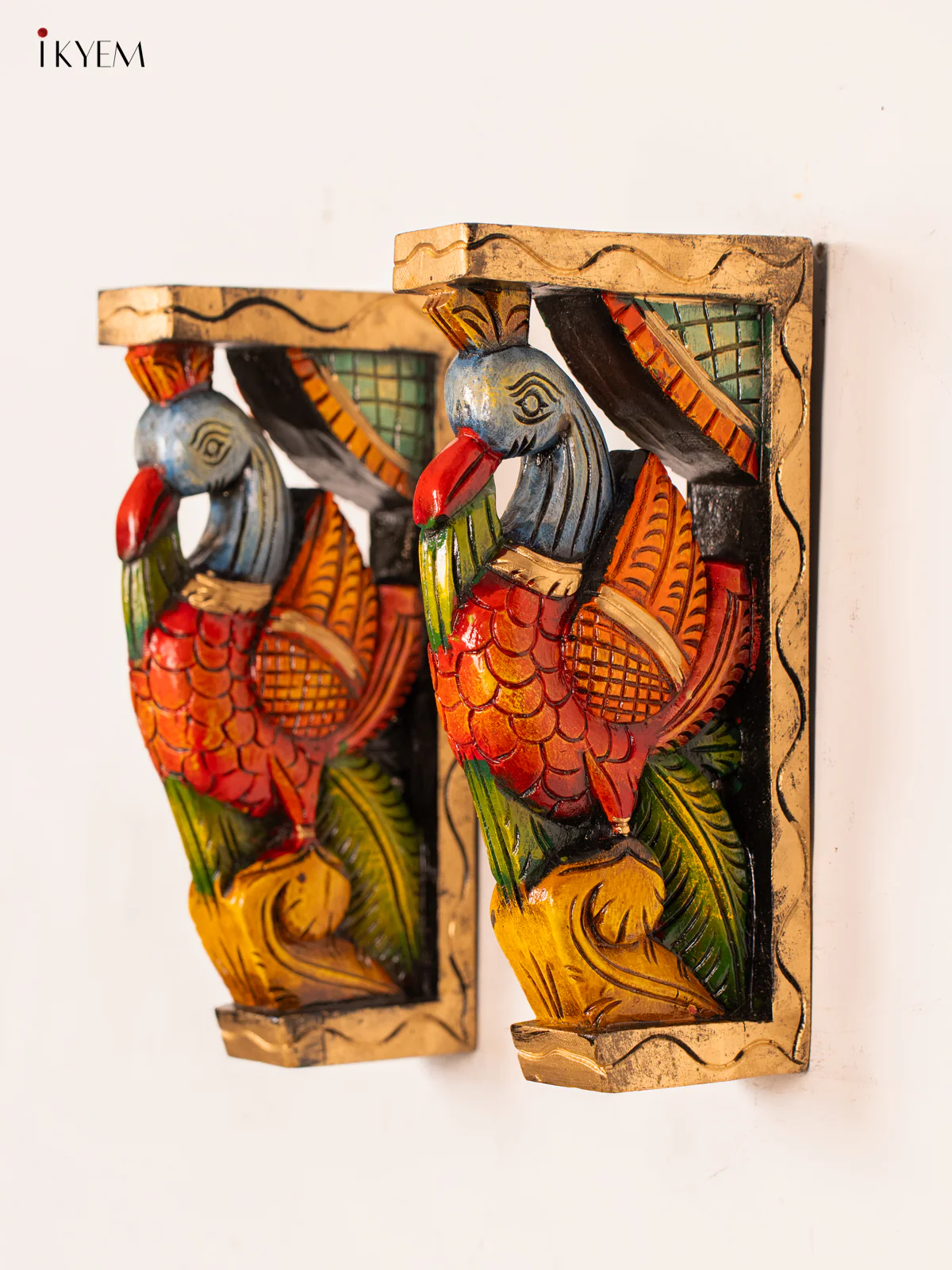 Hand-Painted Wooden Parrot Wall bracket - 12 Inch - KN01159