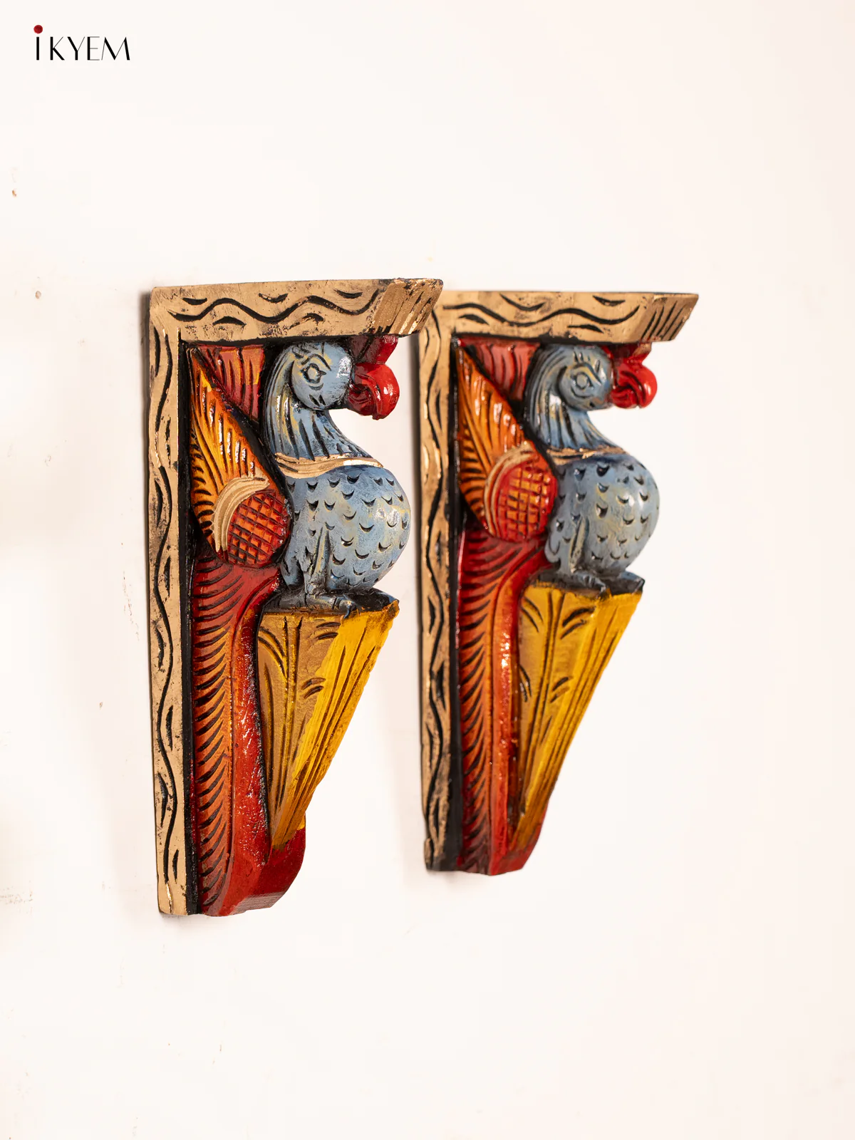 Hand-Painted Wooden Parrot Wall Bracket - 12 Inch - KN01176 - Image 3