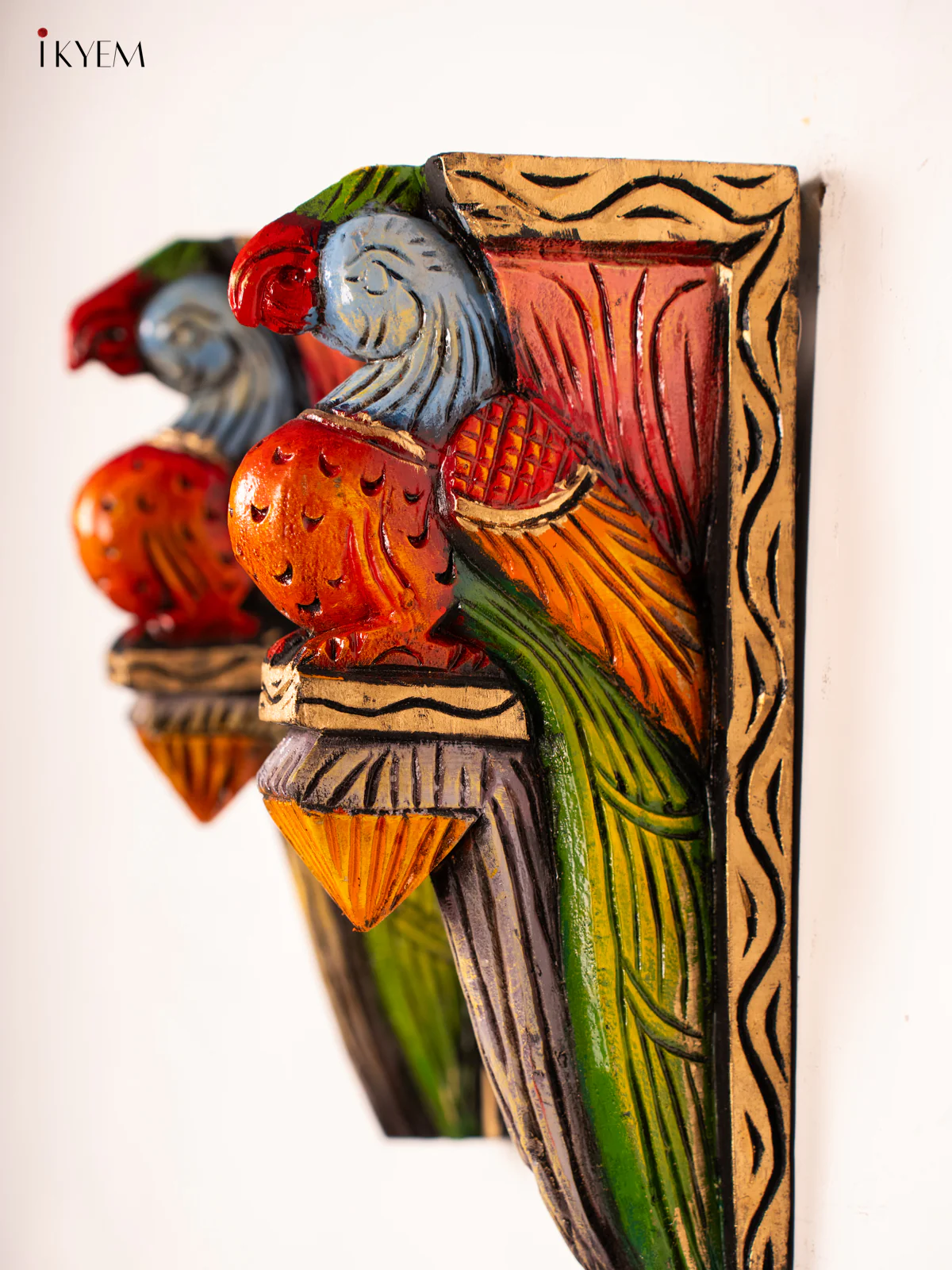 Hand-Painted Wooden Parrot Wall Bracket - 12 Inch - KN01178 - Image 3