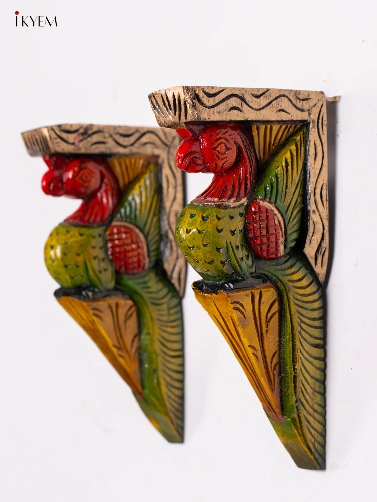 Hand-painted Wooden Parrot Wall Bracket - 12 Inch - KN01183