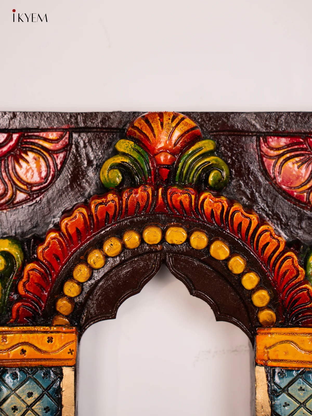 Hand-Painted Wooden Maada Vilakku Wall Shelf - 12 Inch - KN01192 - Image 3