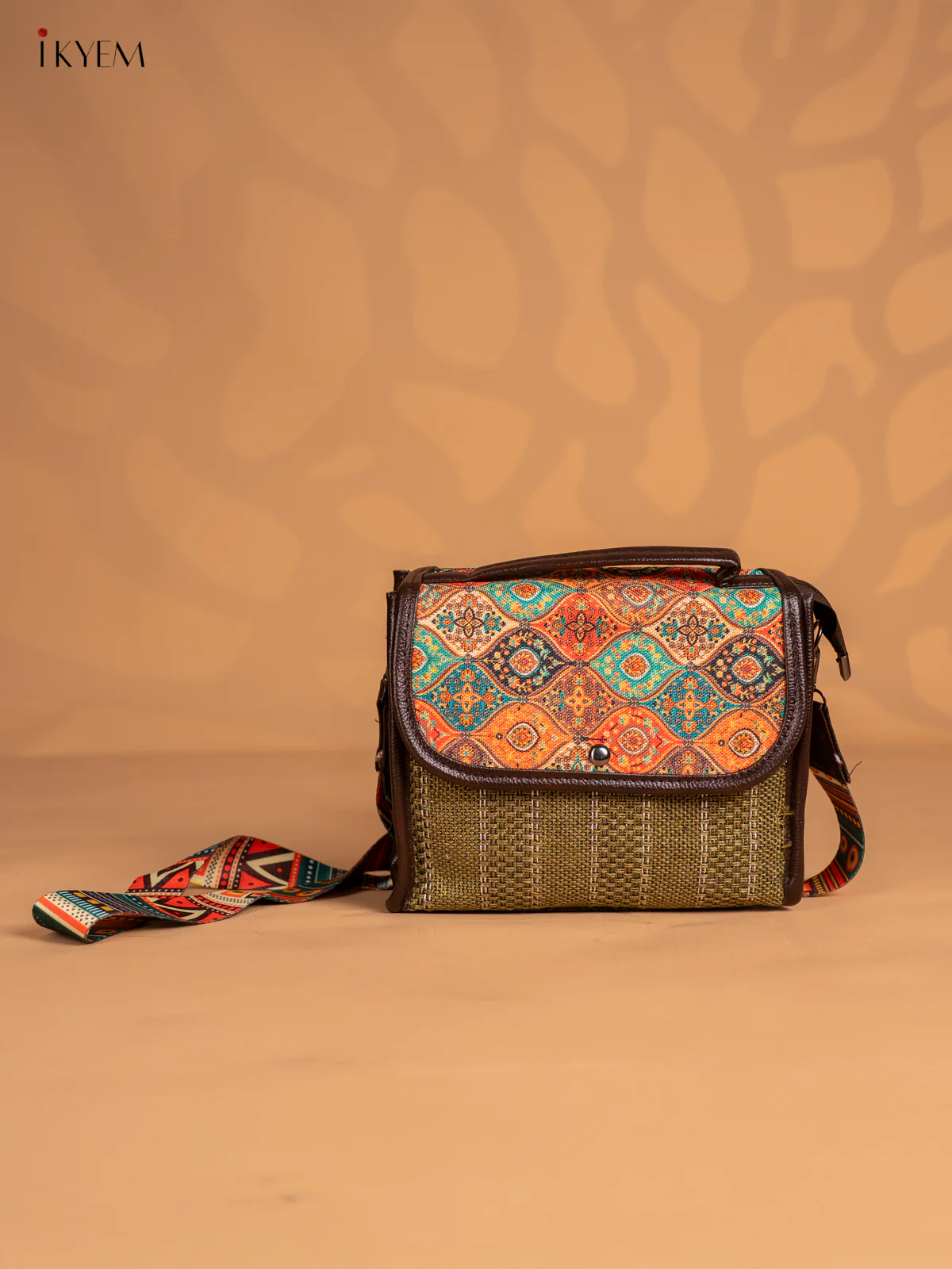 Stylish Jacquard Flap Sling Bag - KN05134