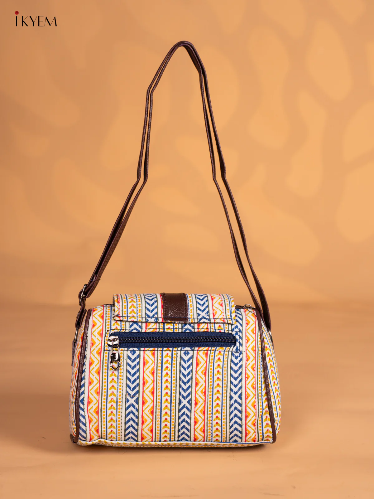 Printed Gusset & Flap Sling Bag - Multicolour - KN05148 - Image 3
