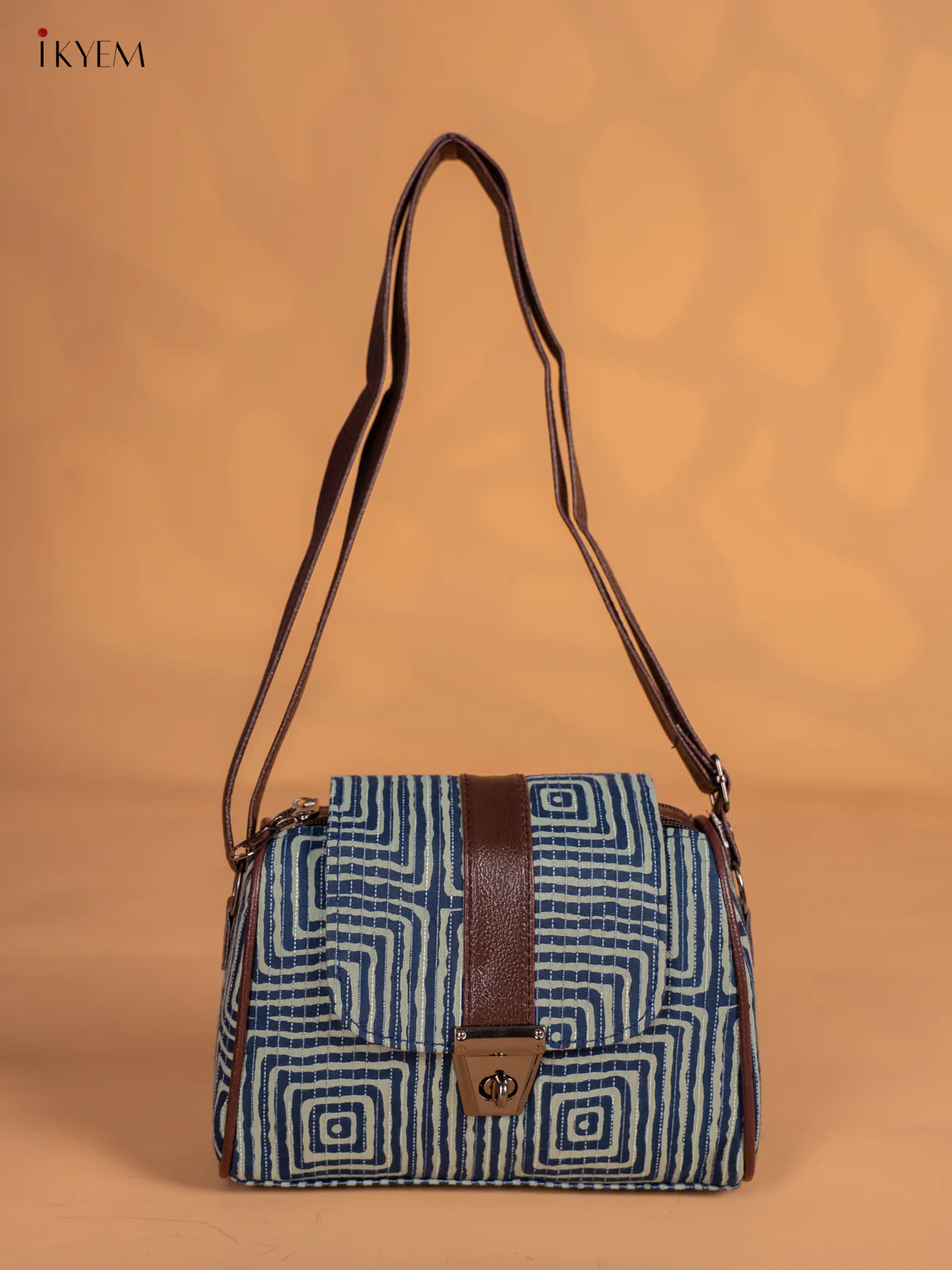 Hypnotic Pattern Printed Gusset & Flap Sling Bag - Blue - KN05151
