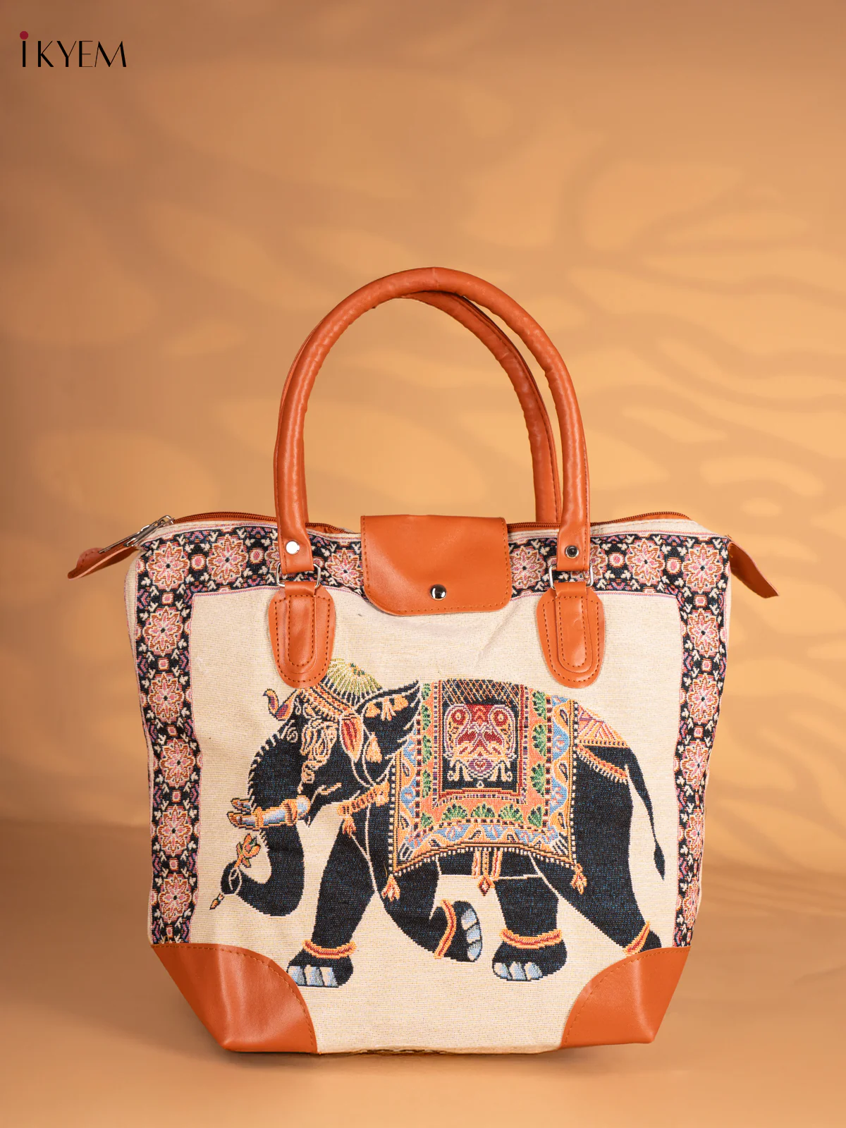 Elephant Printed Tote Bag - Cream - KN05157