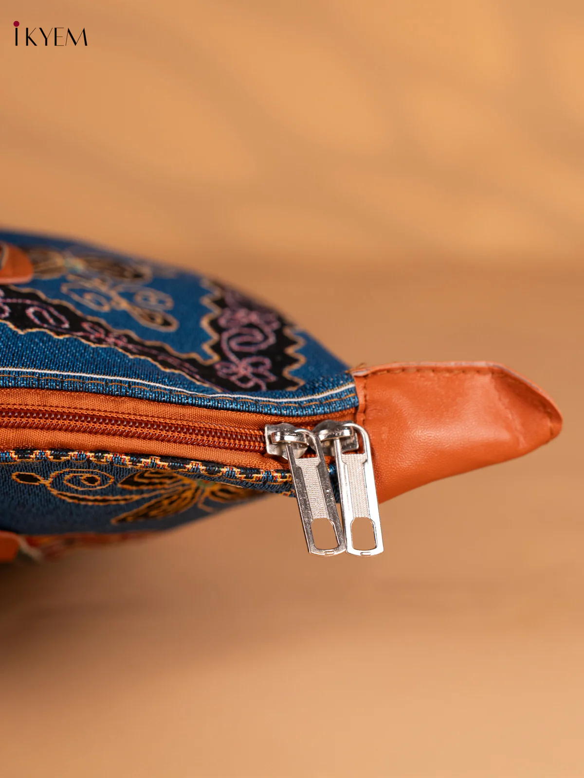 Elephant Printed Tote Bag - Blue - KN05160 - Image 3