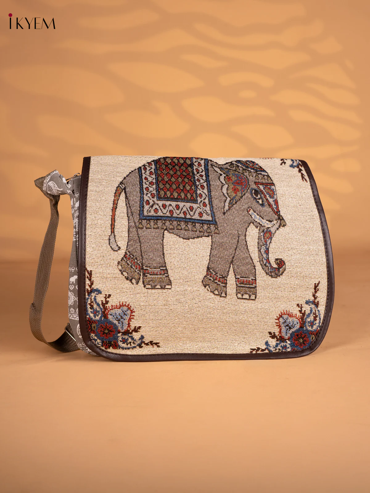 Elephant Design Crossbody Bag - Grey - KN05164