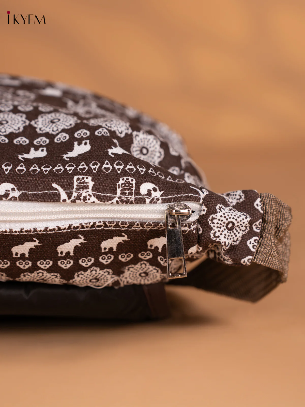 Elephant Printed Crossbody Bag - Brown - KN05179 - Image 3