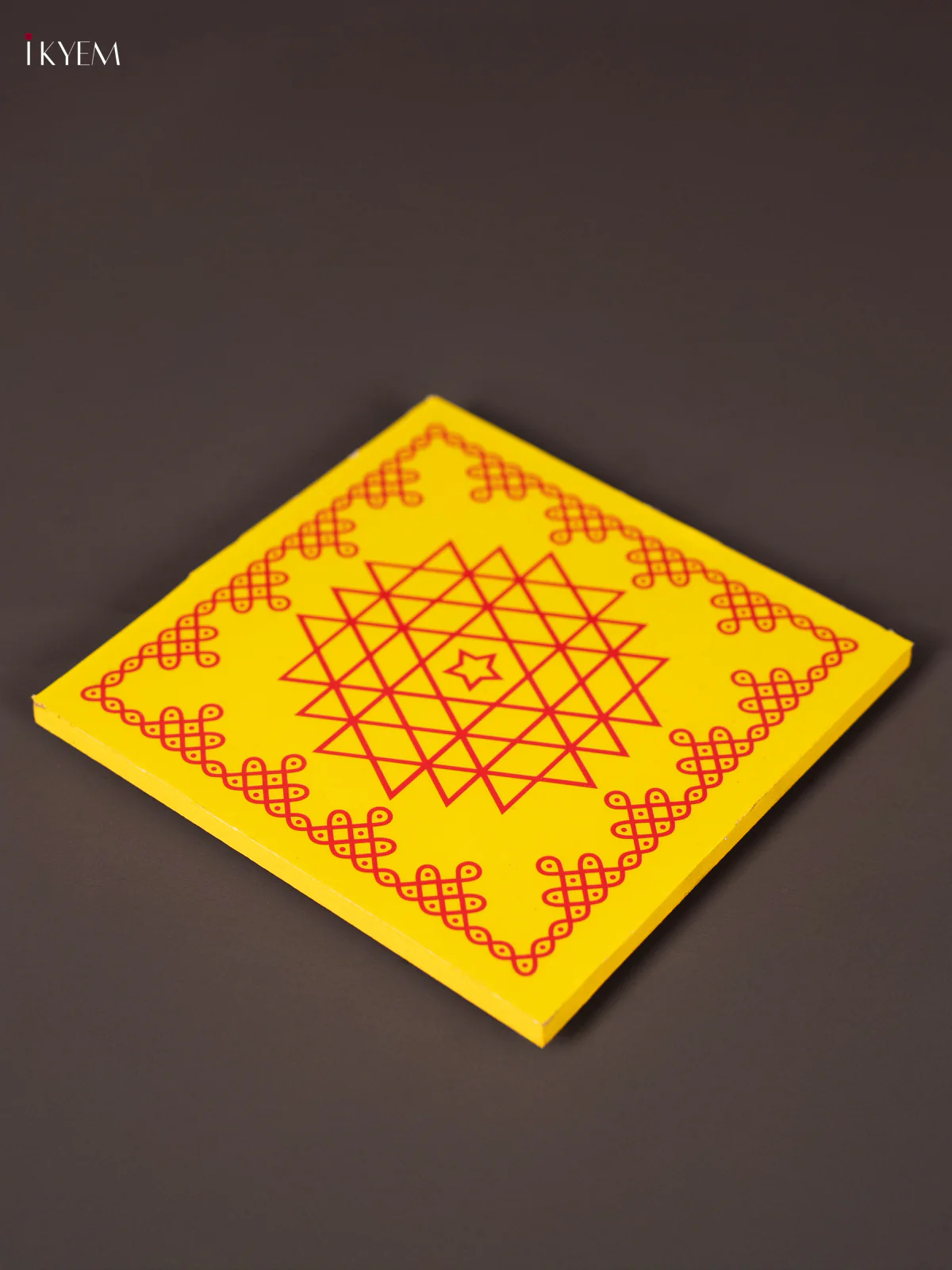 Aishwarya Kolam Wooden Square Manai - Yellow - (6x6) Inch - KN12122 - Image 3