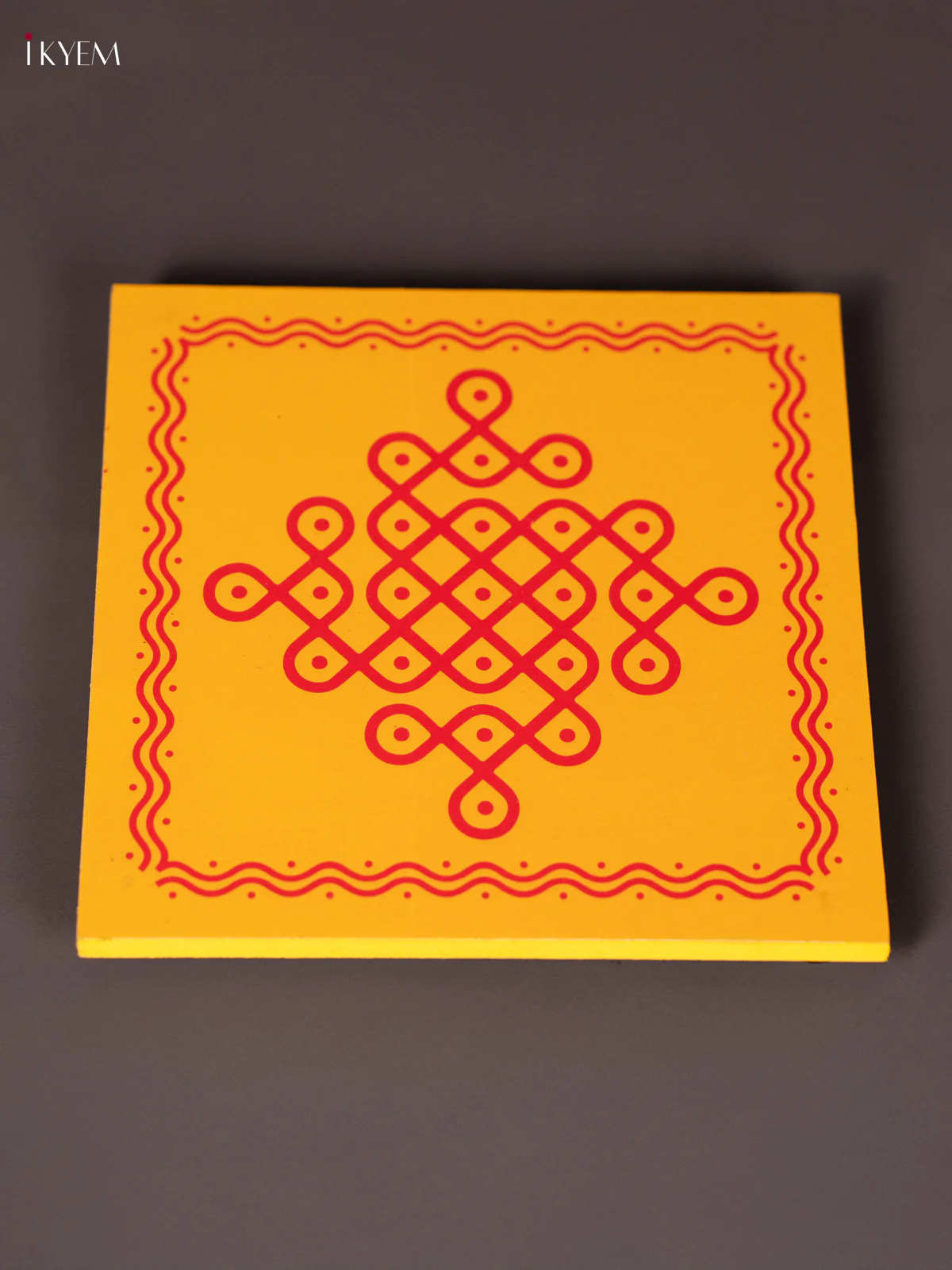 Sikku Kolam Wooden Square Manai - Yellow - (4x4) Inch - KN12128 - Image 2