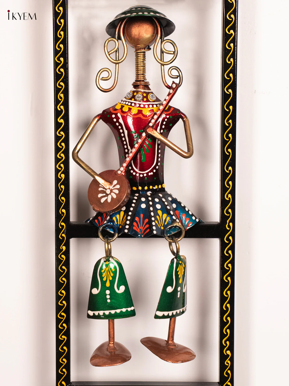 Hand-Painted Musician Women Vertical Metal Wall Frame - 33.5 Inch - KN12138 - Image 3