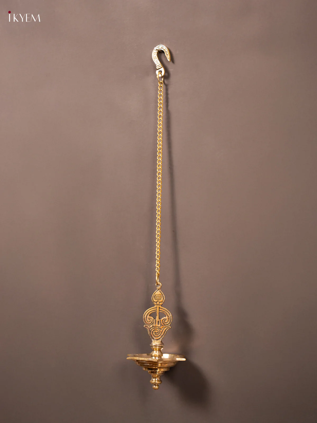 Brass 5 Face Om/Vel Diya With Wall hanging - KN27114