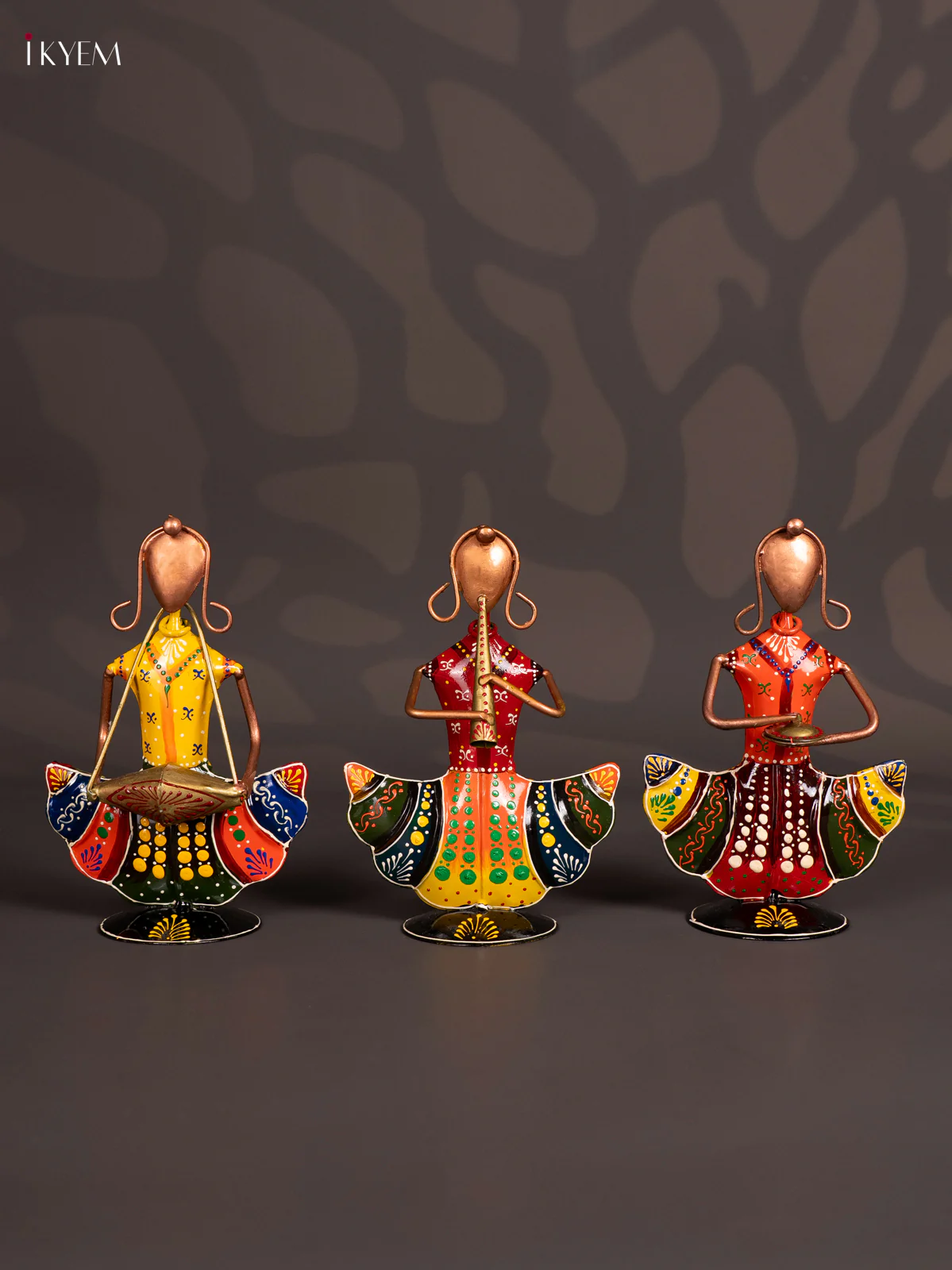METAL PAINTED SITTING MUSICAL DOLL (SET OF 3) MINI - KN29132