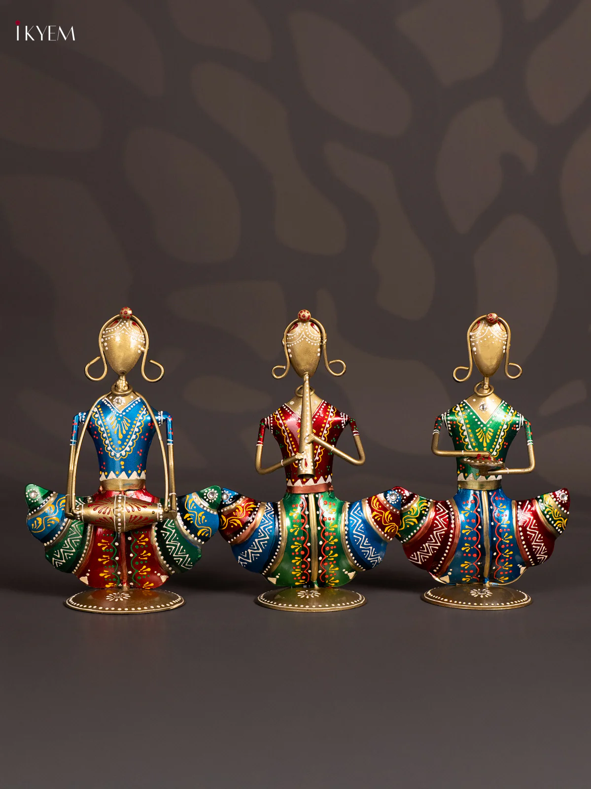 METAL PAINTED SITTING MUSICAL DOLL - KN29134
