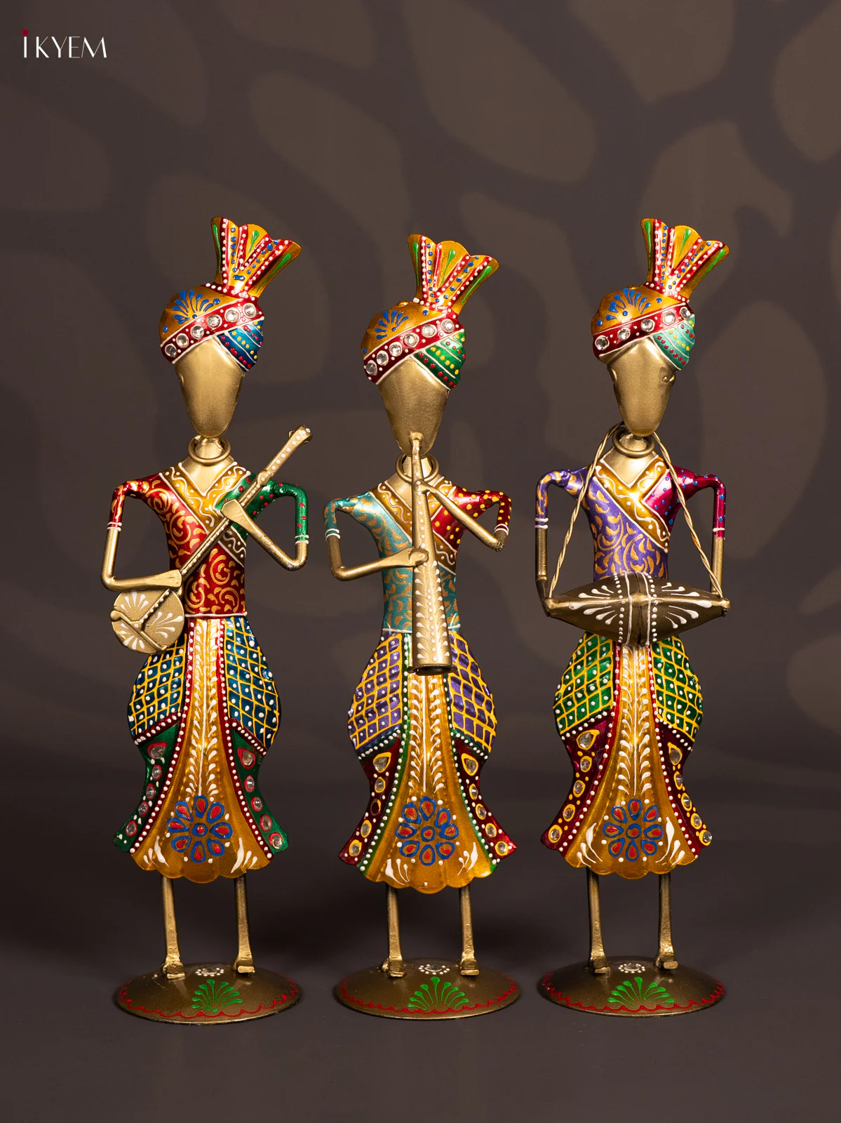 METAL PAINTED MUSICAL SARDAR (SET OF 3) - KN29147