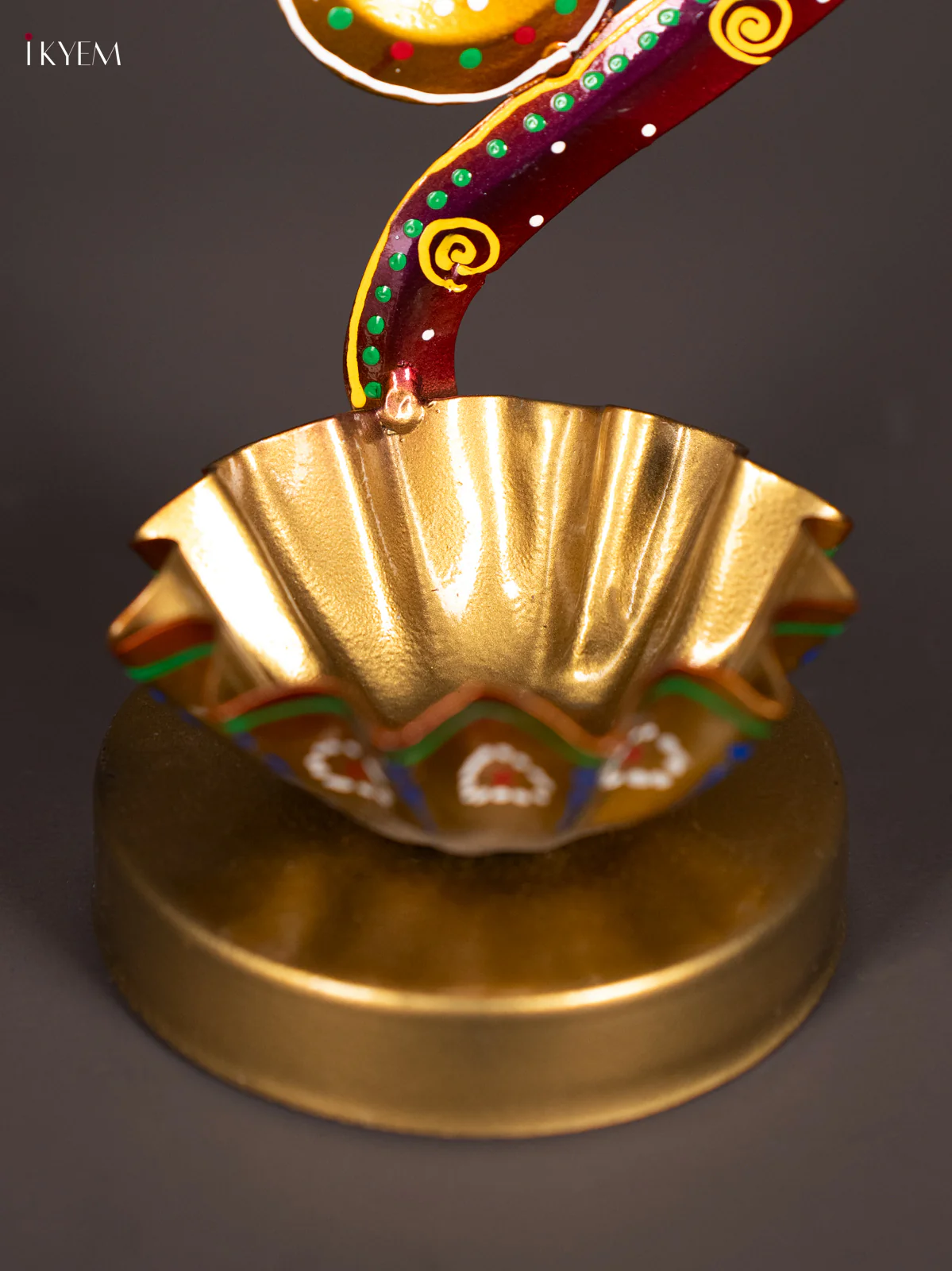 METAL PAINTED TEA LI GHT K RISHNA - KN29191 - Image 3