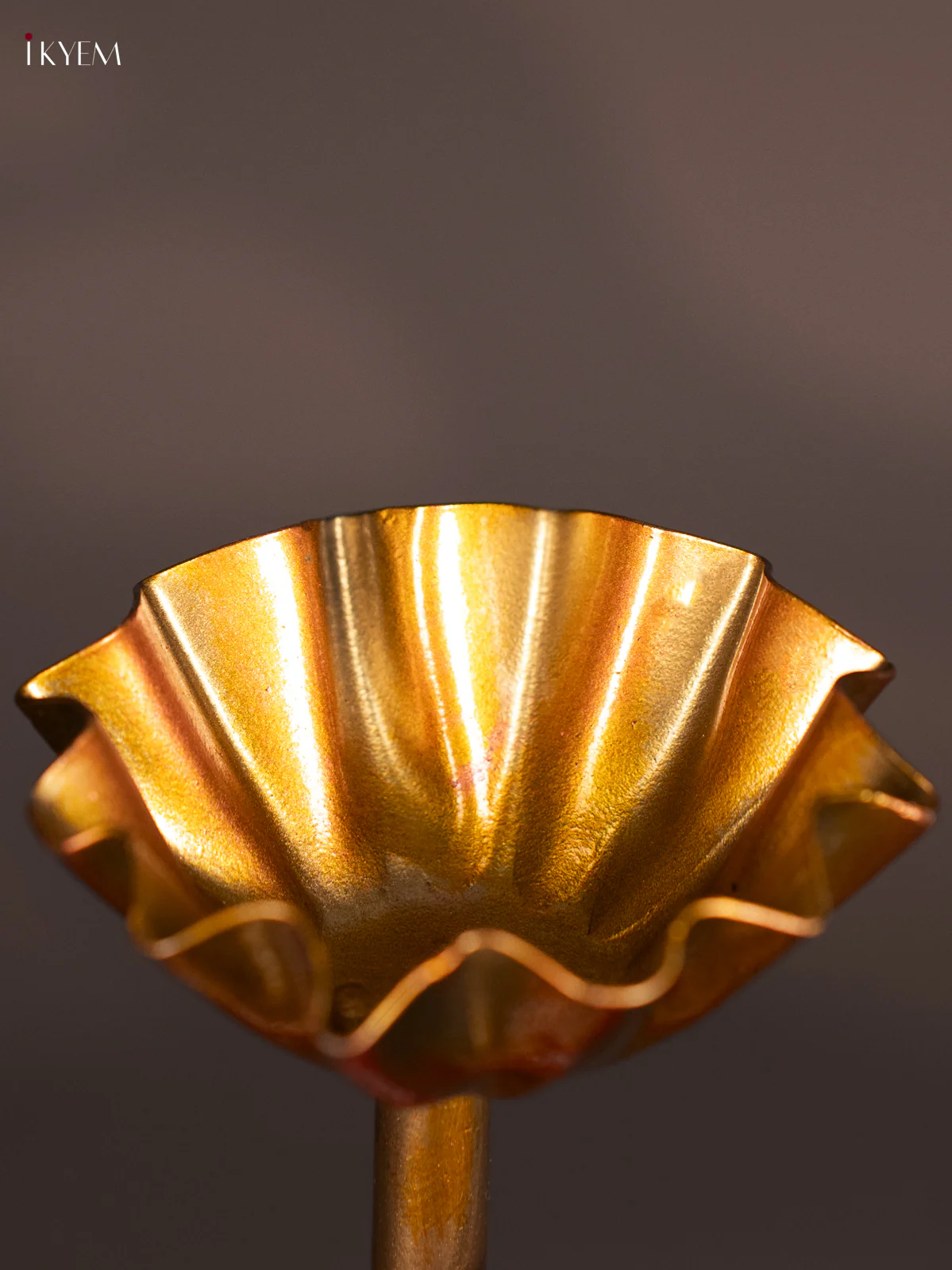 METAL PAINTED 4 TEA LIGHT OM W /STAND - KN29194 - Image 3