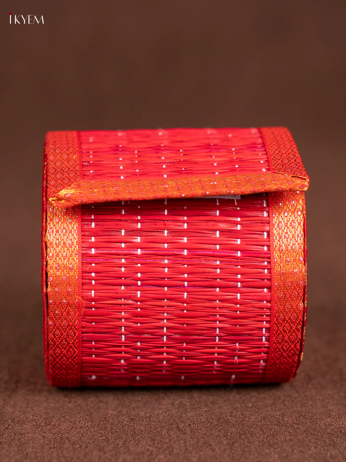 Raw Silk Korai Bangle Box - Red - 4 Inches - KN30111 - Image 2