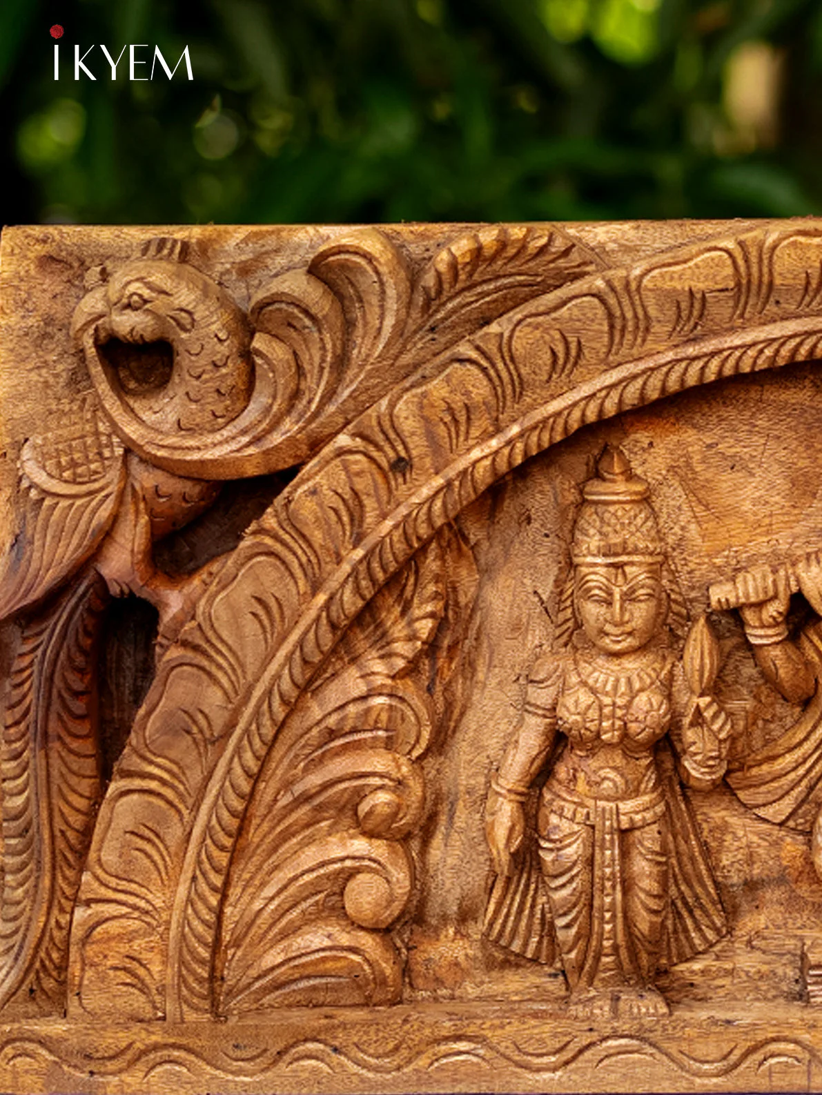 Hand Carved Wooden Wall Panel Of Lord Krishna with Bhama & Rukmani - 4GJ09020 - Image 3