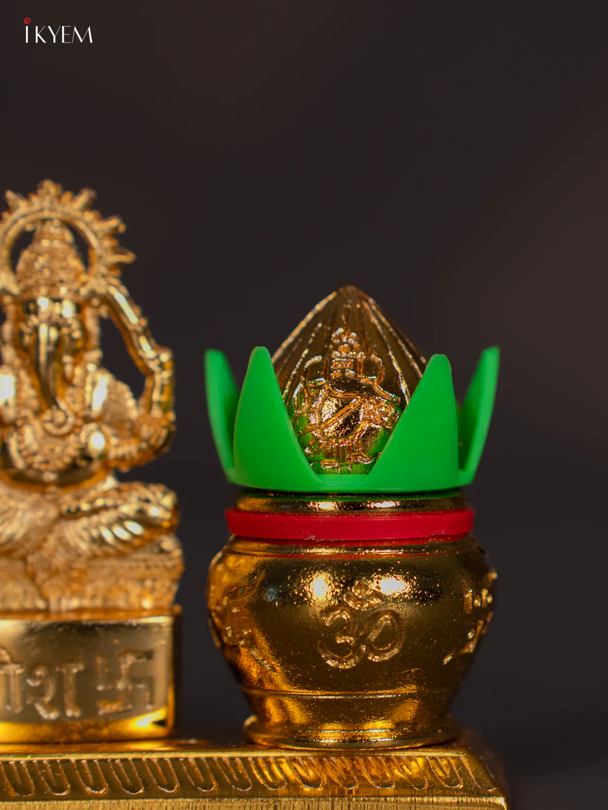 Exquisite Gold Plated Lakshmi Ganesha Idol with Kalash - KI22115 - Image 3