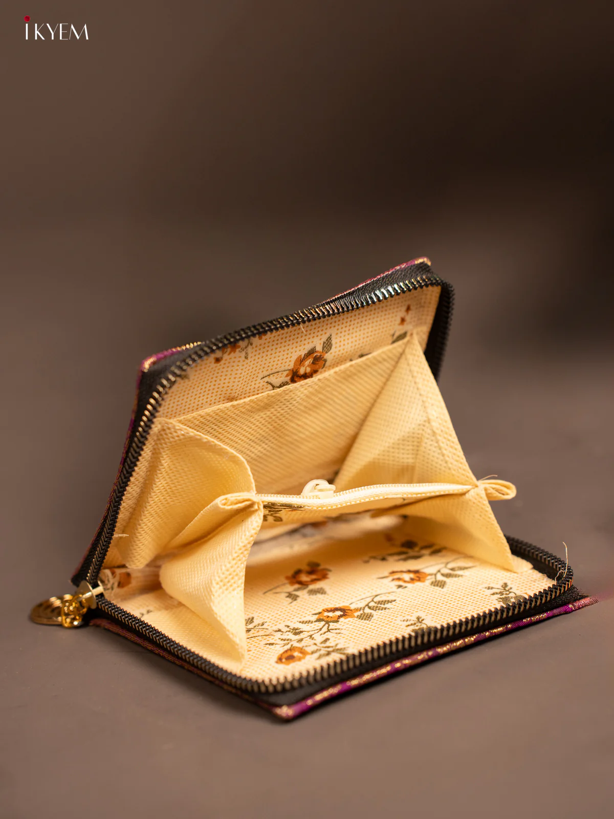 Peacock designed Banarasi Coin Wallet - KF05114 - Image 10