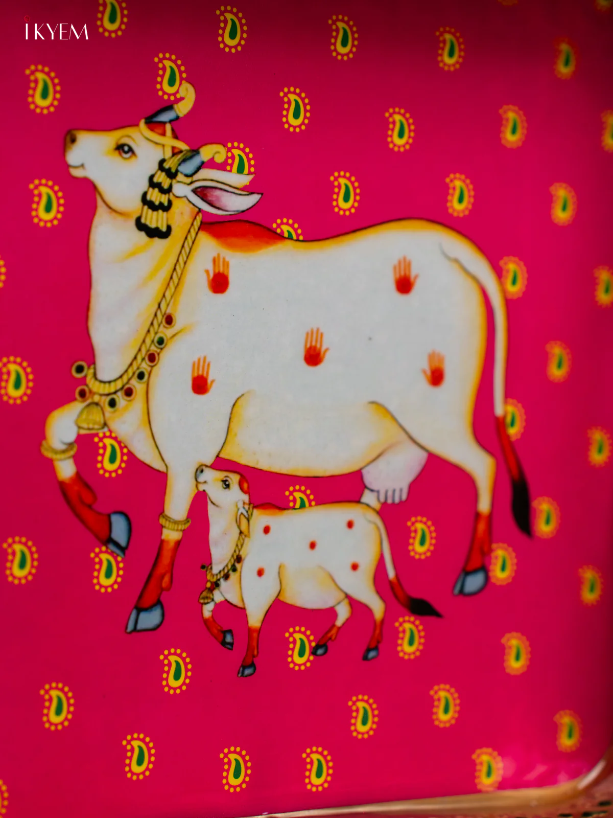 Pichwai Cow & Calf Printed Pink Metal Tray - KF25114 - Image 3