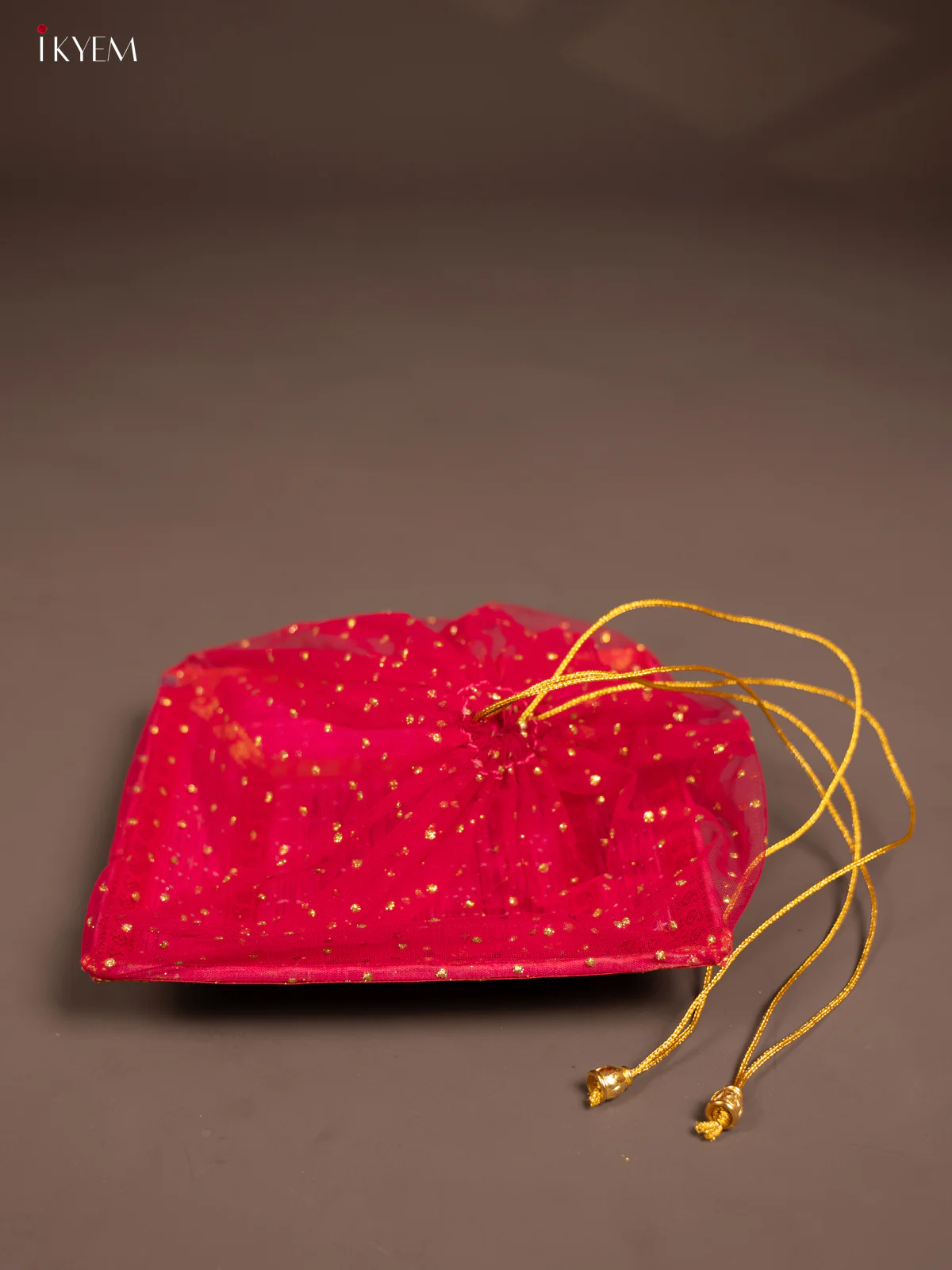 Pink Korai tray with Potli - KE29175 - Image 2