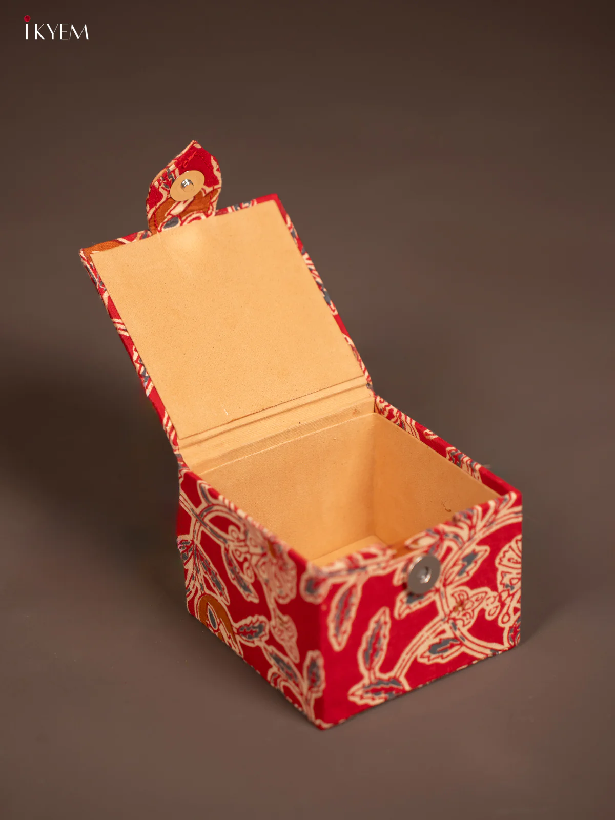 Elegant Red Kalamkari Small Jewelry Box - KE29179 - Image 2