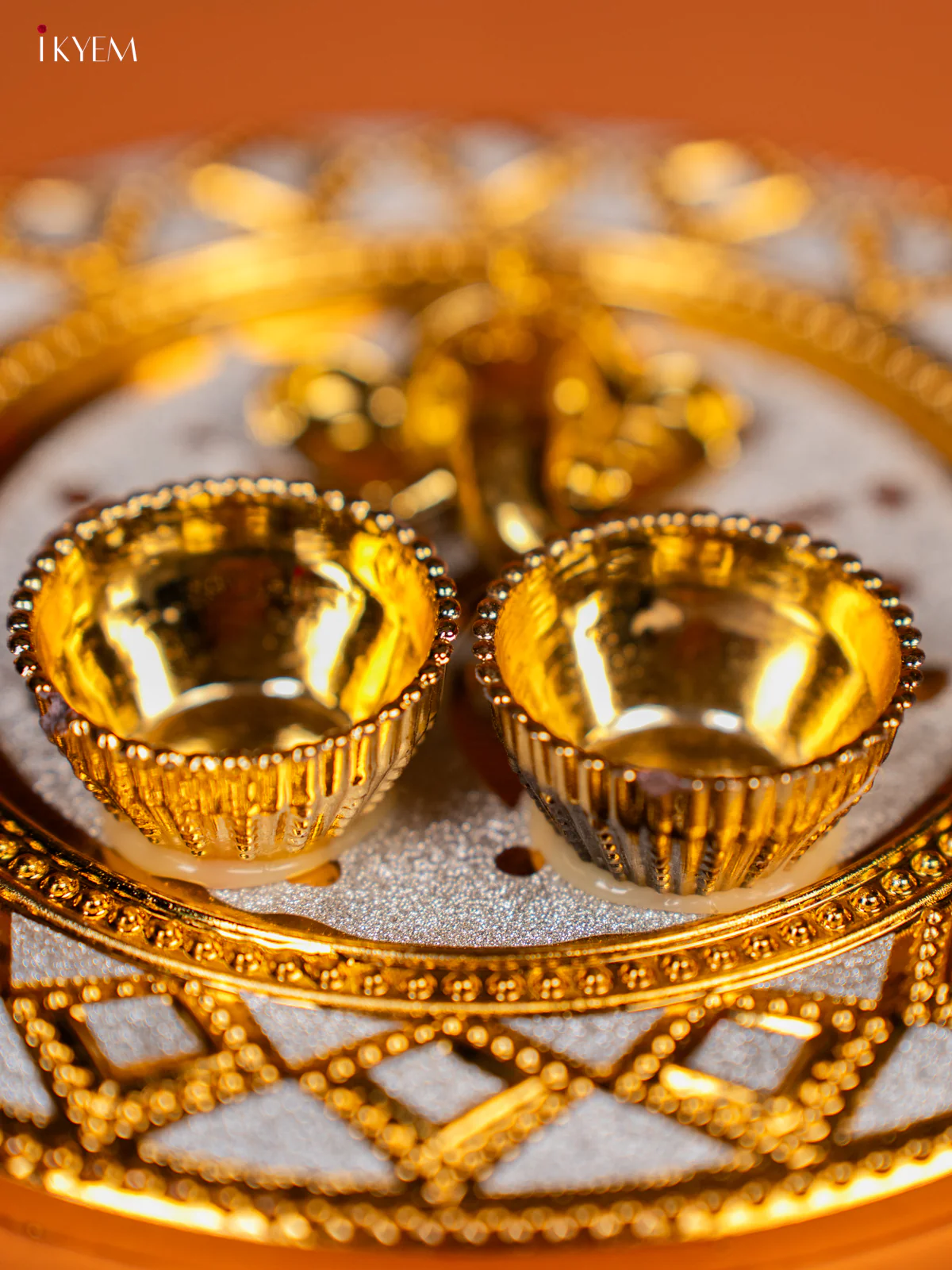 Round Shaped Haldi Kumkum Holder with a Small Ganesha- KF28128 - Image 2