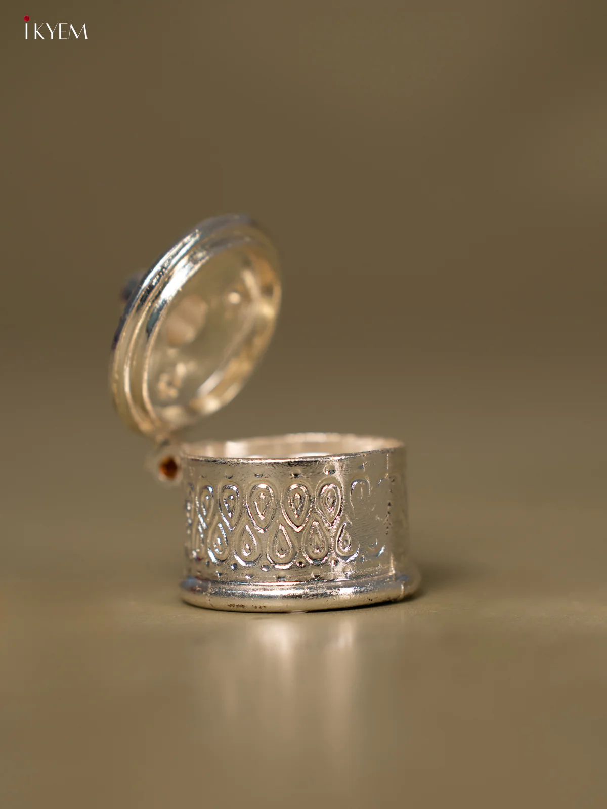 Traditional Silver Plated Kumkum Box - KG15114 - Image 3