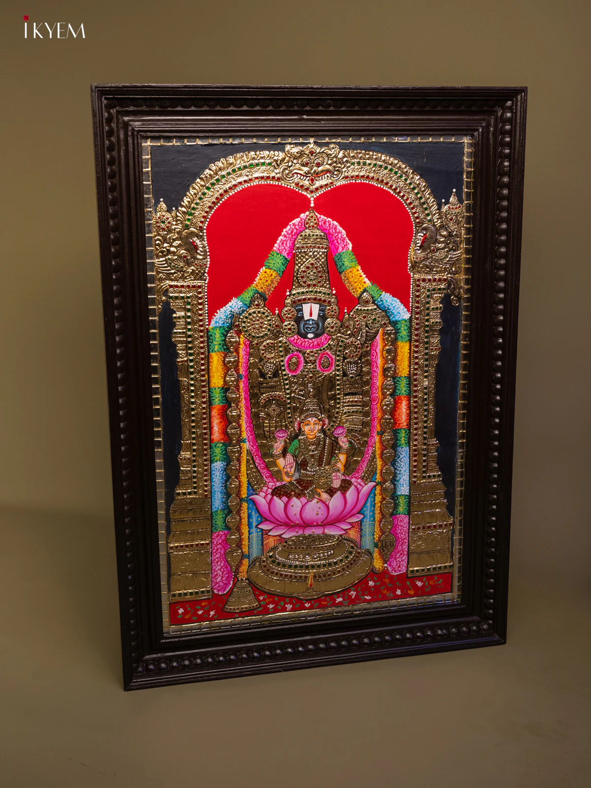 Lord Balaji & Goddess Lakshmi Tanjore Painting in Teakwood Frame - KB01162 - Image 9