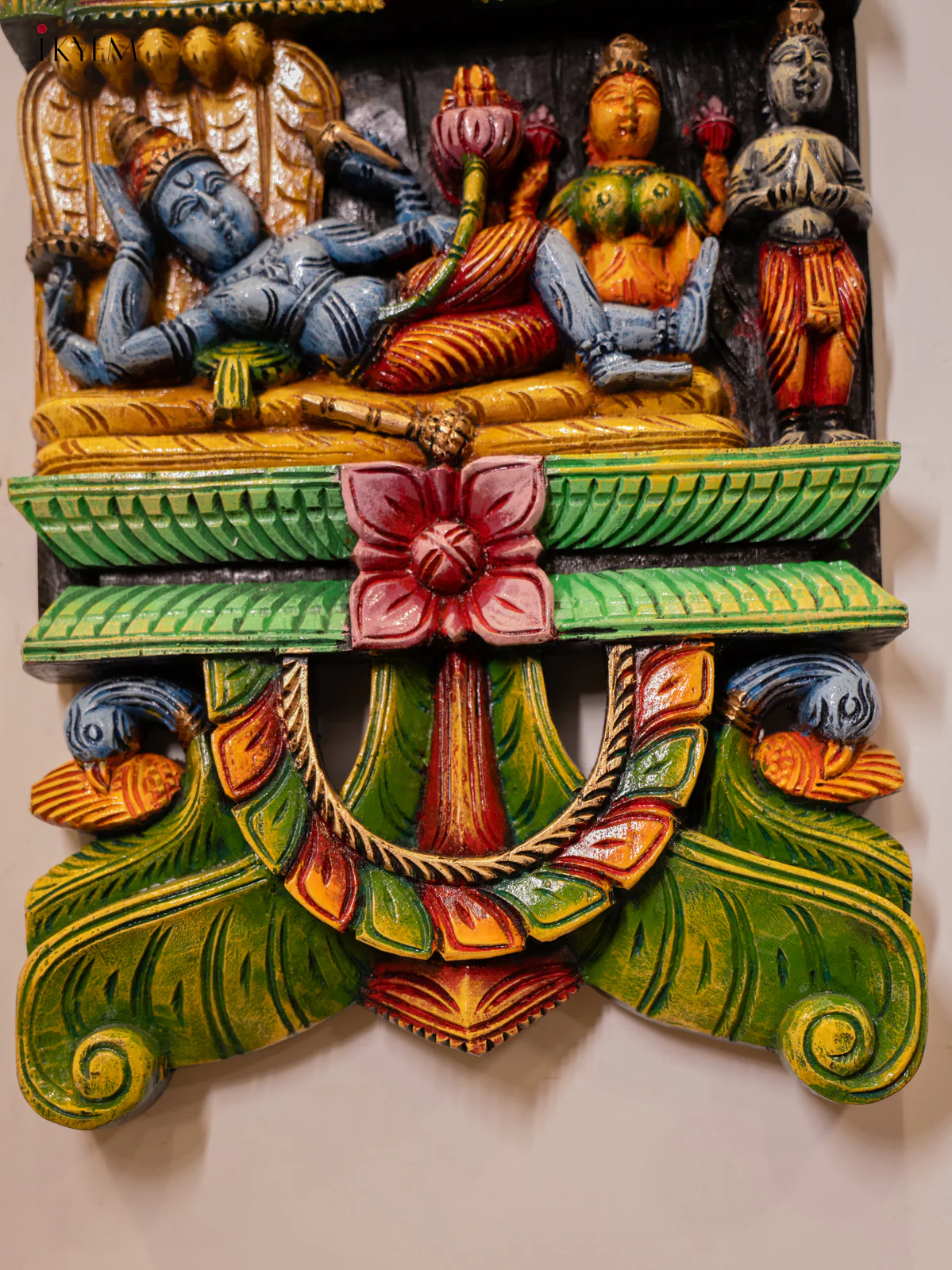 Hand Carved Wooden Panel With the depiction of Vishnu ananthashayanam - KB10111 - Image 7