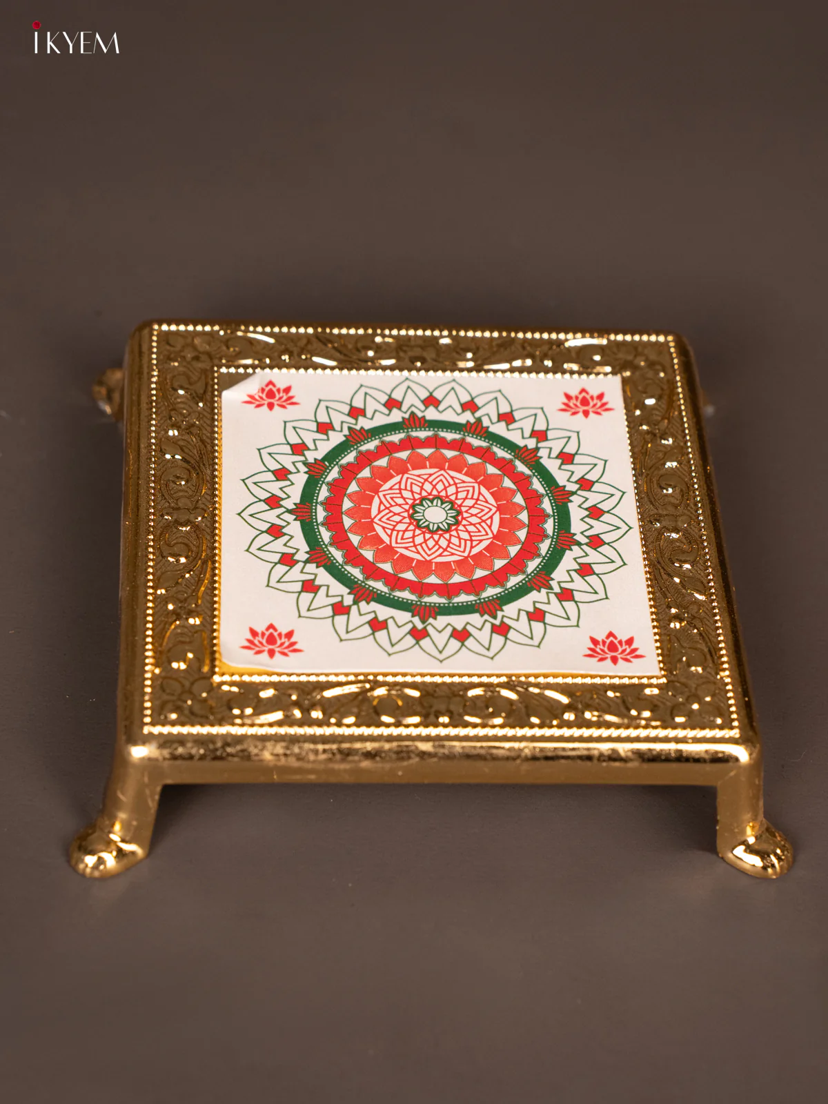 Beautiful White & Pink Plastic manai With Rangoli Design - KG25214