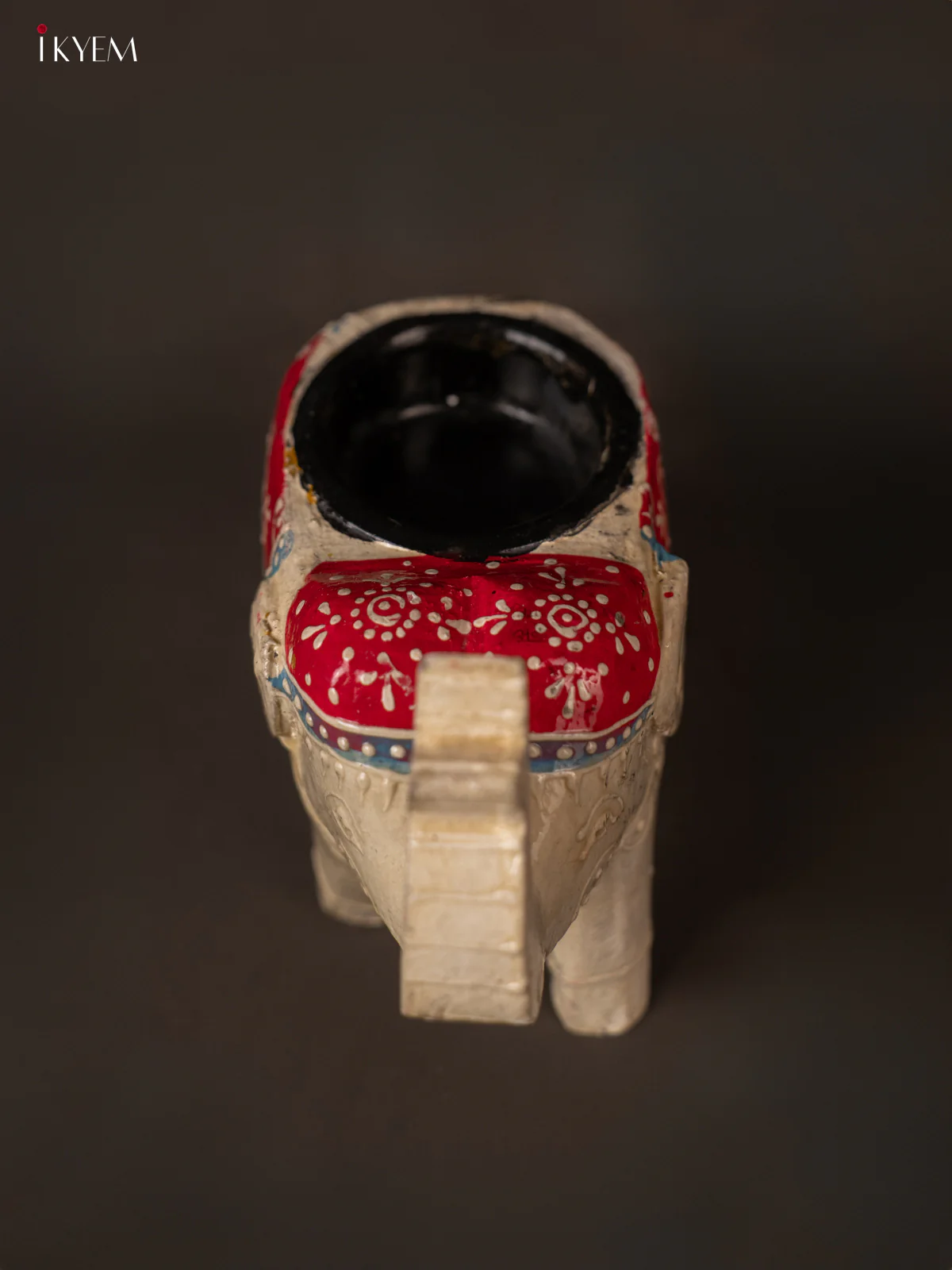 Classic White & Red Hand Painted Wooden Elephant Shaped Candle Holder - KH02114 - Image 3
