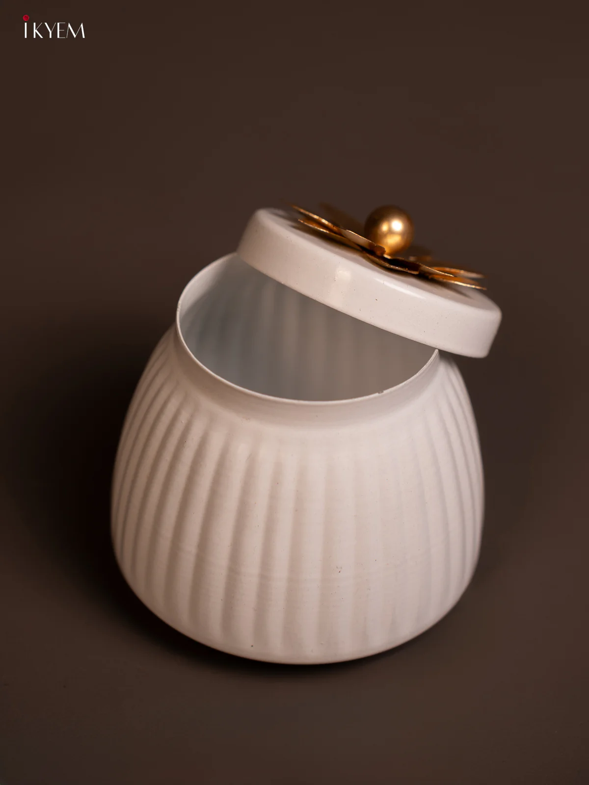 Elegant Metal Dry Fruits Box in White - KE06113 - Image 4