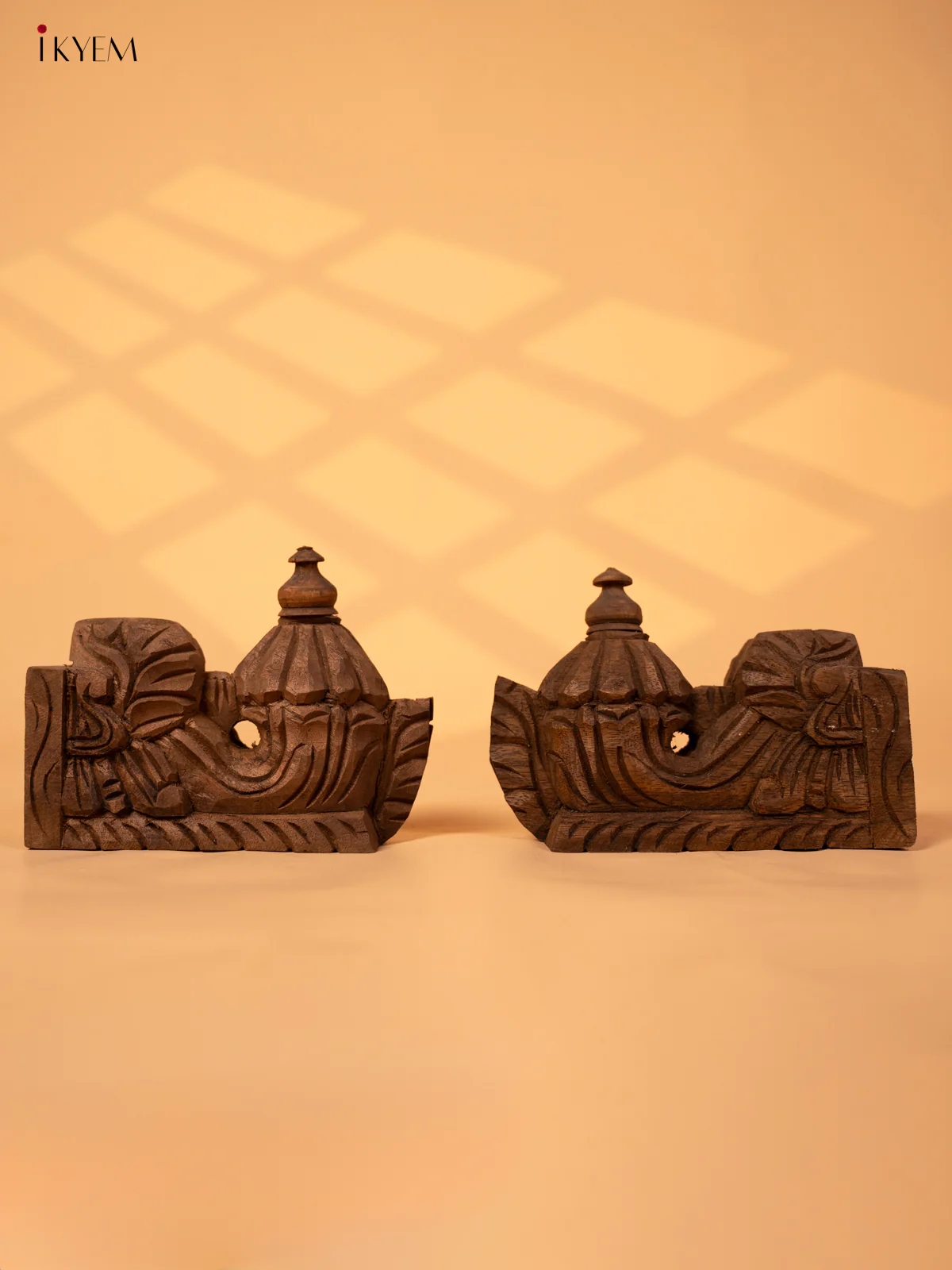 Hand Carved Wooden Yazhi Wall Bracket - KL10117